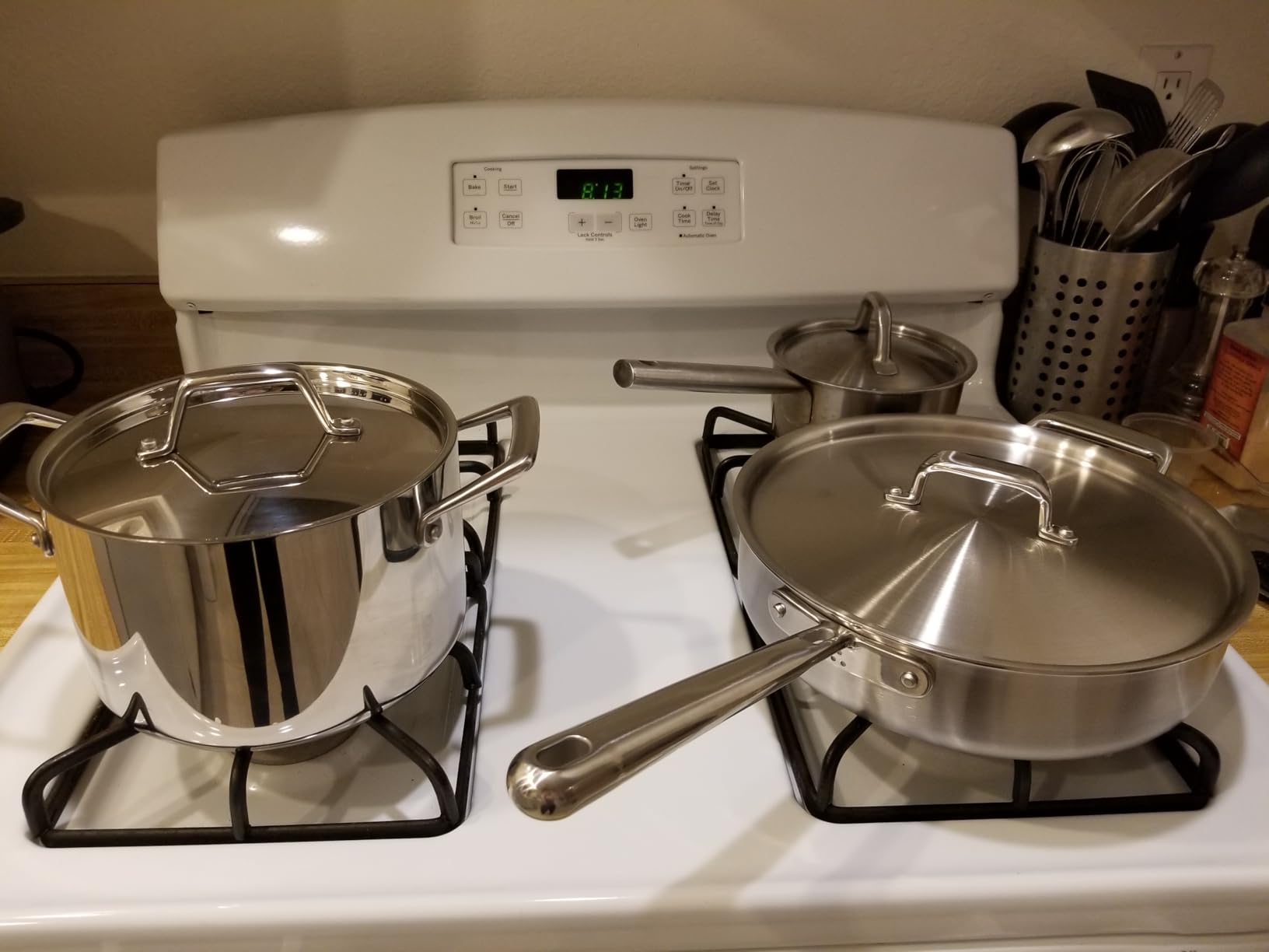 Misen 5-Ply Stainless Steel Sauté Pan with Lid - Versatile, Durable, Dishwasher and Oven Safe - Even Heating, Ergonoic Stay-Cool Handle - For Searing, Braising, and More - 3 QT customer photo 1