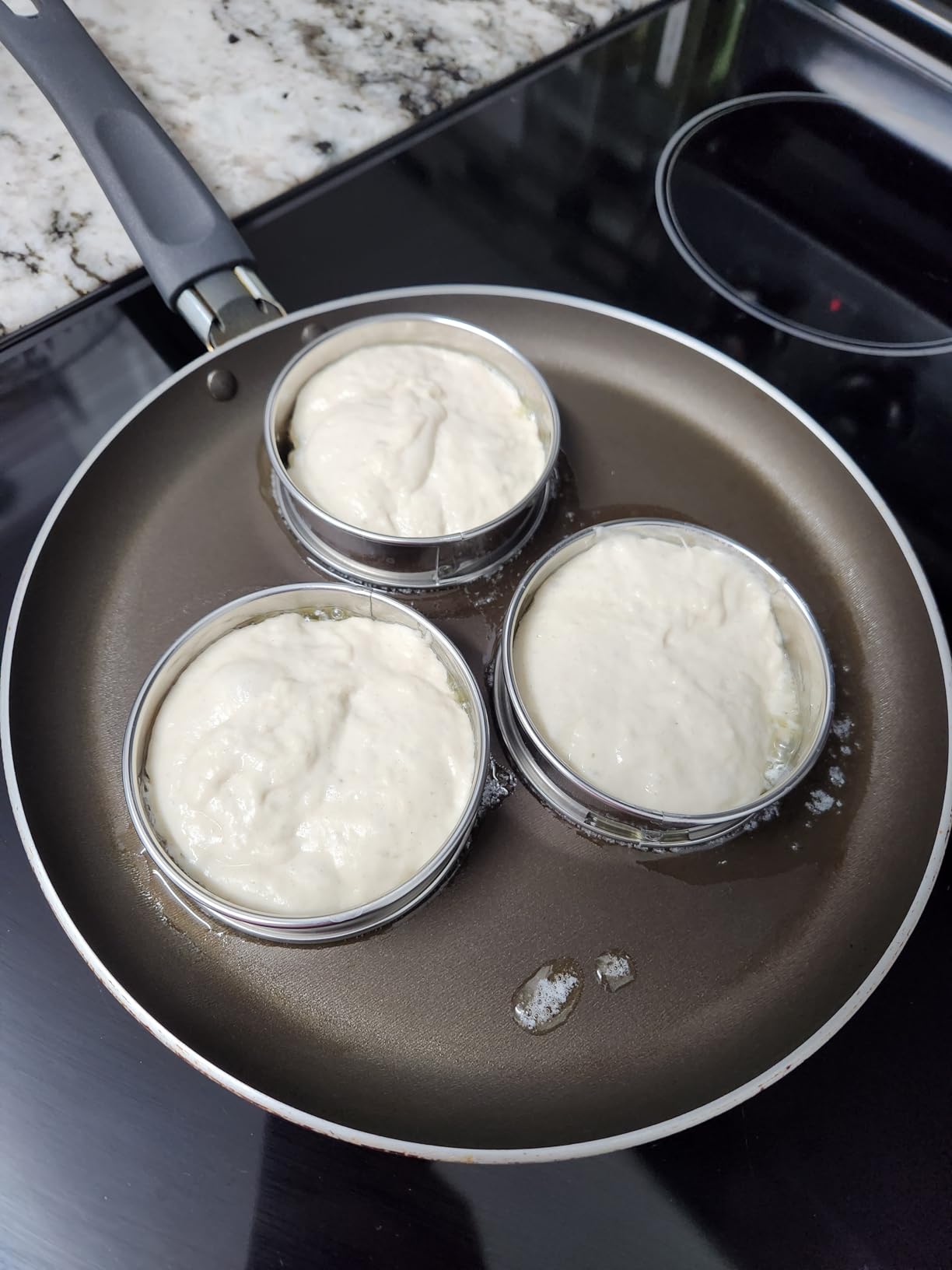 6 Pieces English Muffin Rings, 3.15 Inch Stainless Steel Crumpet Ring Double Rolled Tart Nonstick Metal Round Molds with Silicone Oil Brush customer photo 2