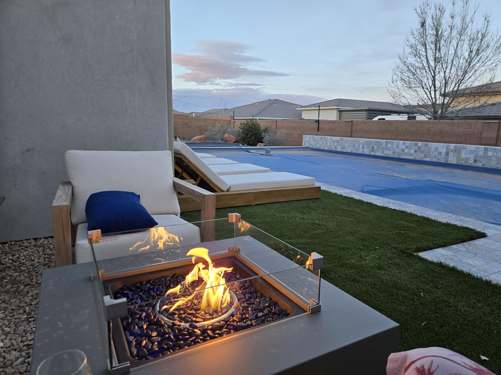 Outdoor Low Profile Fire Table, 48-inch Rectangle Propane Gas Fire Pit Table, 50,000 BTU Modern Firepit w/Lid, Glass Rocks, Cover, Pre-Attached 10ft Propane Hose, Flint Gray customer photo 1