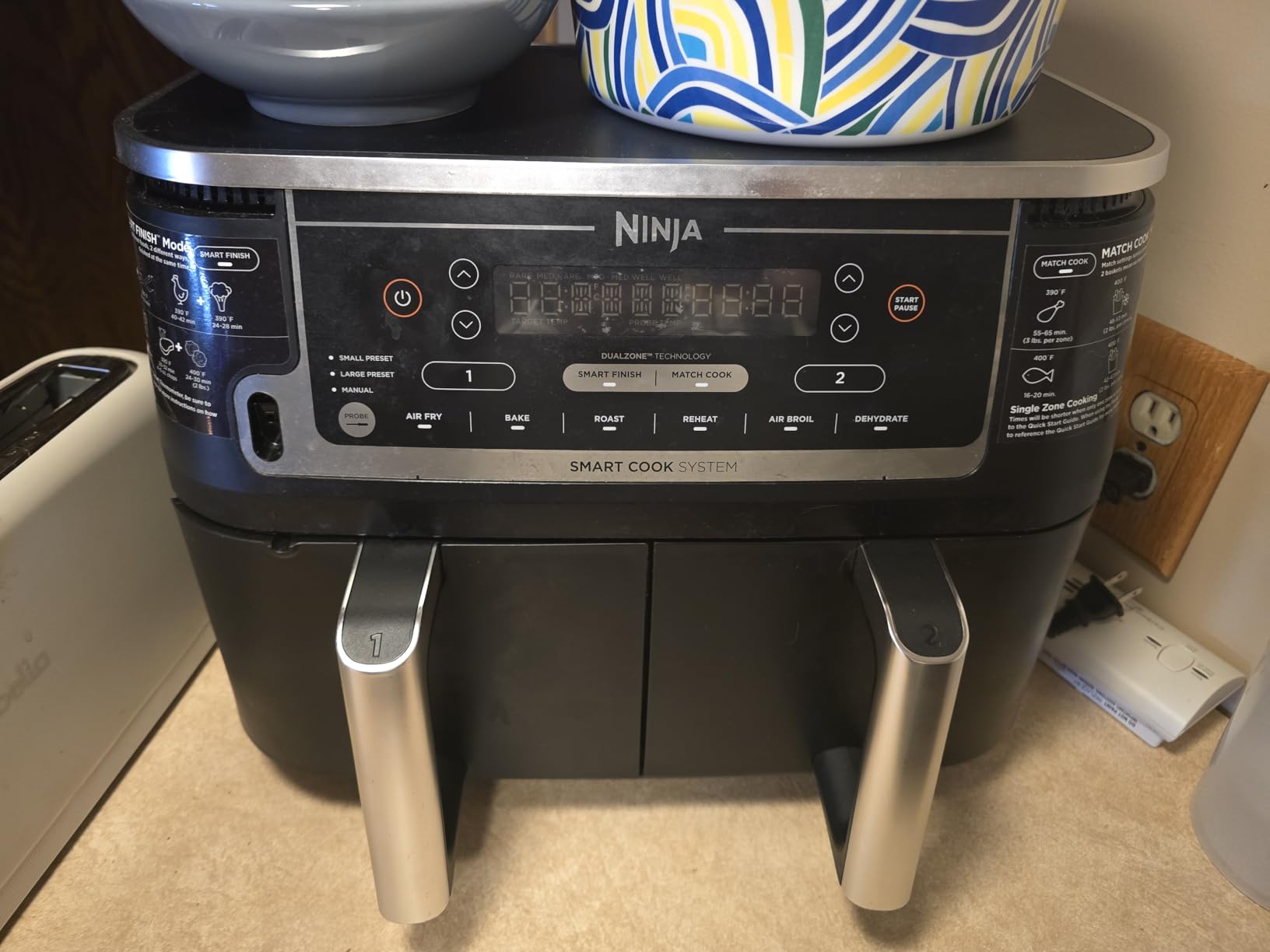 Ninja Foodi Air Fryer w/ Smart Cook Thermometer, 6-in-1, DualZone Match Cook & Smart Finish, 2 Independent Baskets, XL 10 QT, DZ550 customer photo 2