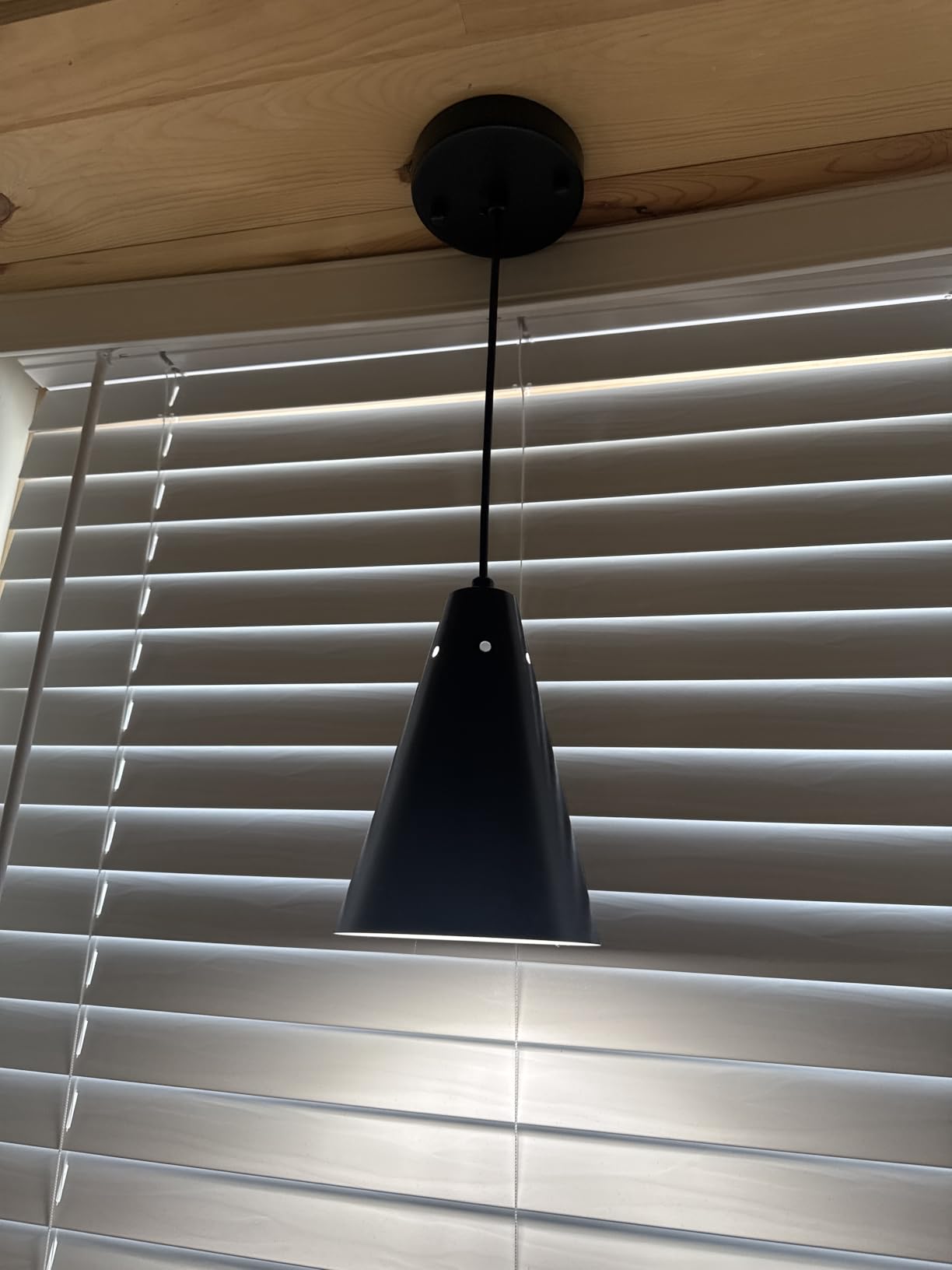 Dijiahua Black Pendant Lights 3 Pack for Kitchen Island, Small Modern Industrial Chandeliers with Cone Metal Shade, Mini Adjustable Cord Hanging Lighting Fixtures for Over Sink, Bar, Dining Room customer photo 2