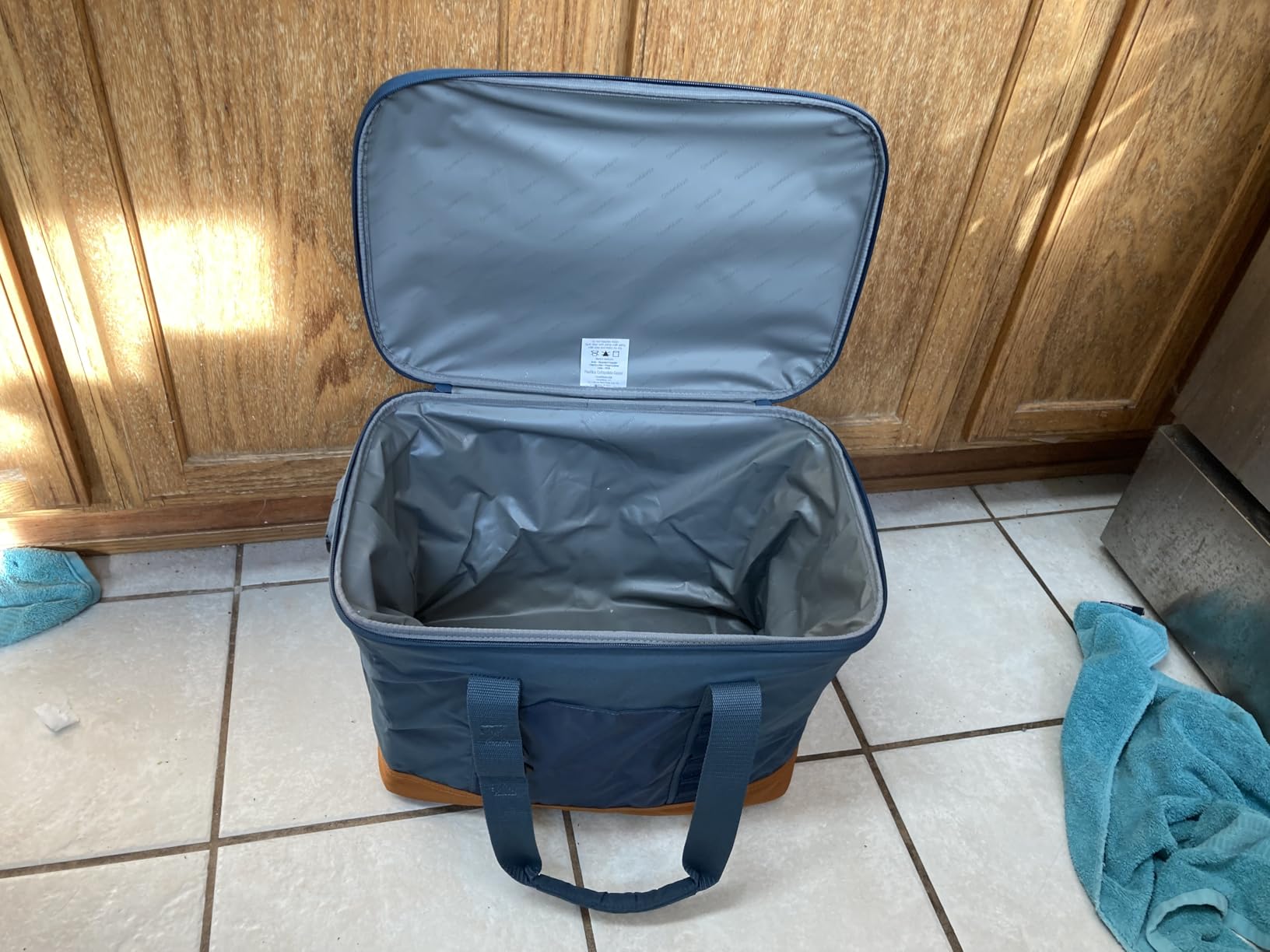 CleverMade Collapsible Insulated Cooler Bag - Leakproof Soft Cooler customer photo 2