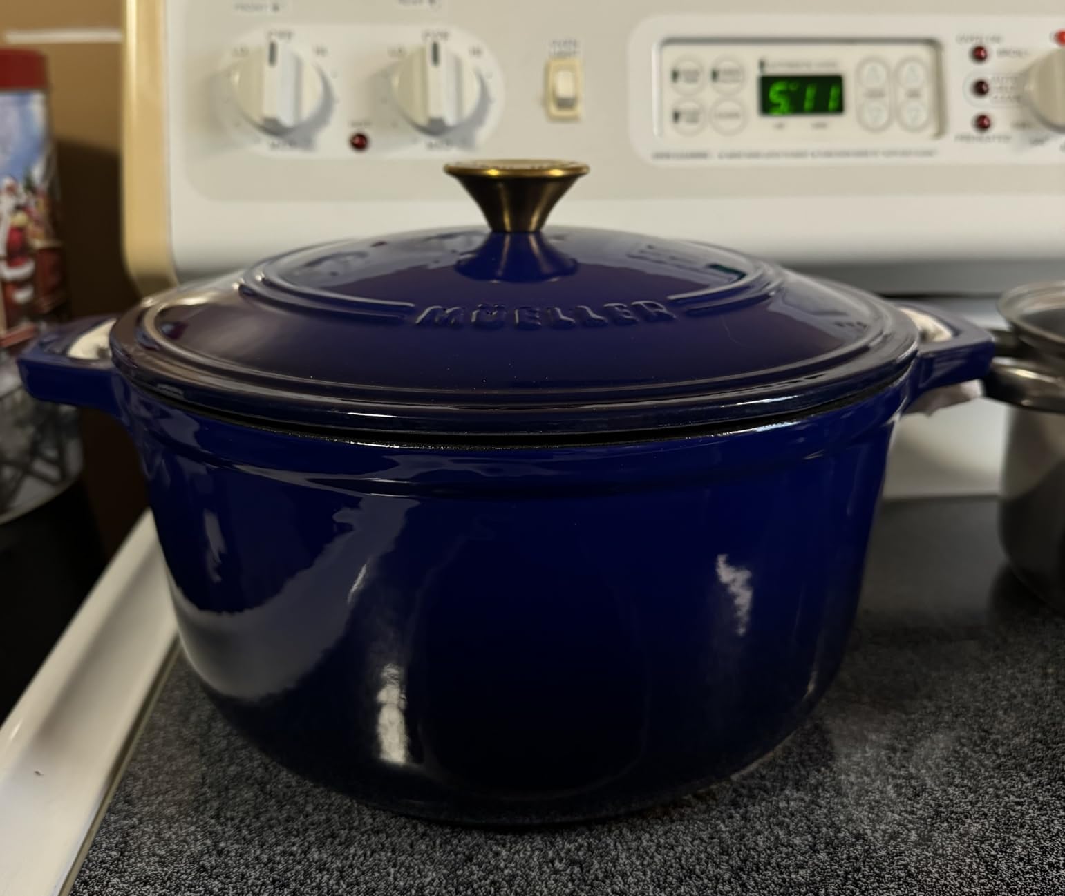 Mueller 6qt Enameled Cast Iron Dutch Oven, Heavy-Duty Casserole and Braiser Pan with Lid and Knob, Oven-Safe up to 500° F & Across All Cooktops, Aqua Blue customer photo 2
