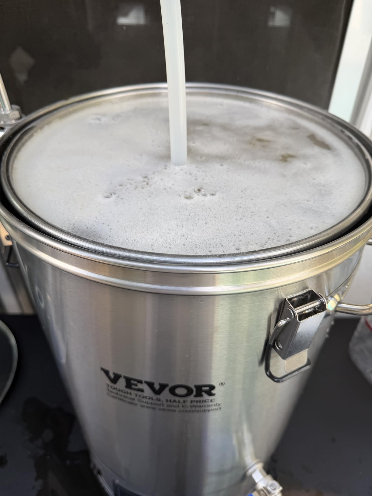 VEVOR Electric Brewing System, 9.2 Gal/35 L Brewing Pot, All-in-One Home Beer Brewer w/Pump, Mash Boil Device w/Panel, Auto/Manual Mode 100-1800W Power 25-100°C Temp 1-180 min Timer Recipe Memory customer photo 1