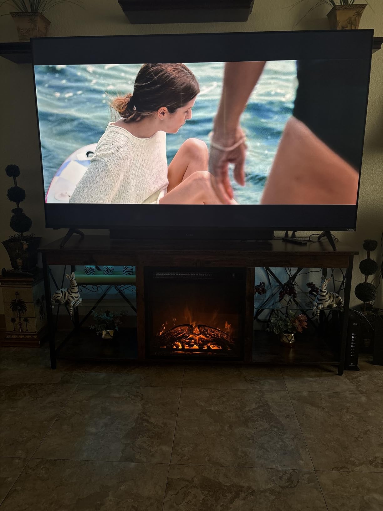 HOOBRO Fireplace TV Stand with Charging Station and LED Lights, TV Stand with Fireplace for TVs up to 65