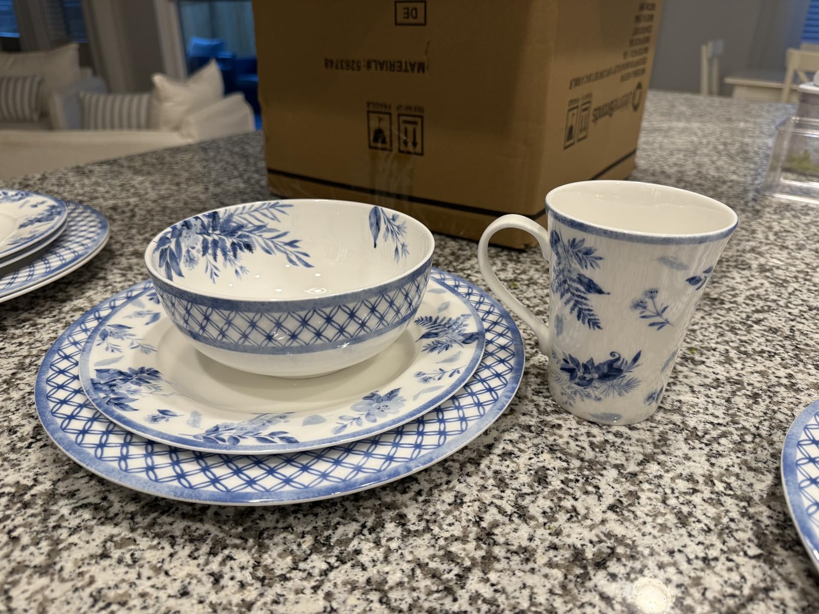 Mikasa Kiley Bone China Lightweight Chip Resistant 16 Piece Dinnerware Set, Service for 4, Blue and White customer photo 1