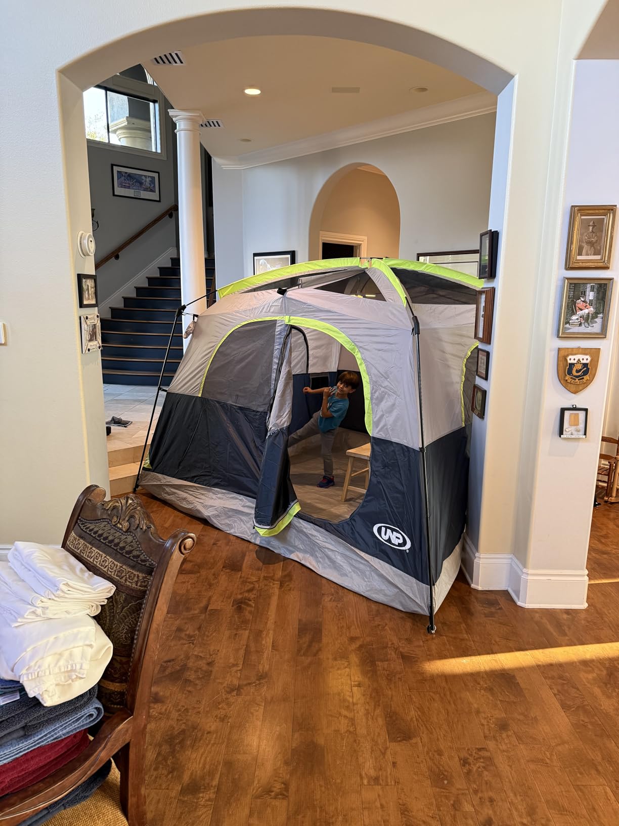 UNP Tents 6 Person Waterproof Windproof Easy Setup,Double Layer Family Camping Tent with 1 Mesh Door & 5 Large Mesh Windows -10'X9'X78in(H) customer photo 1