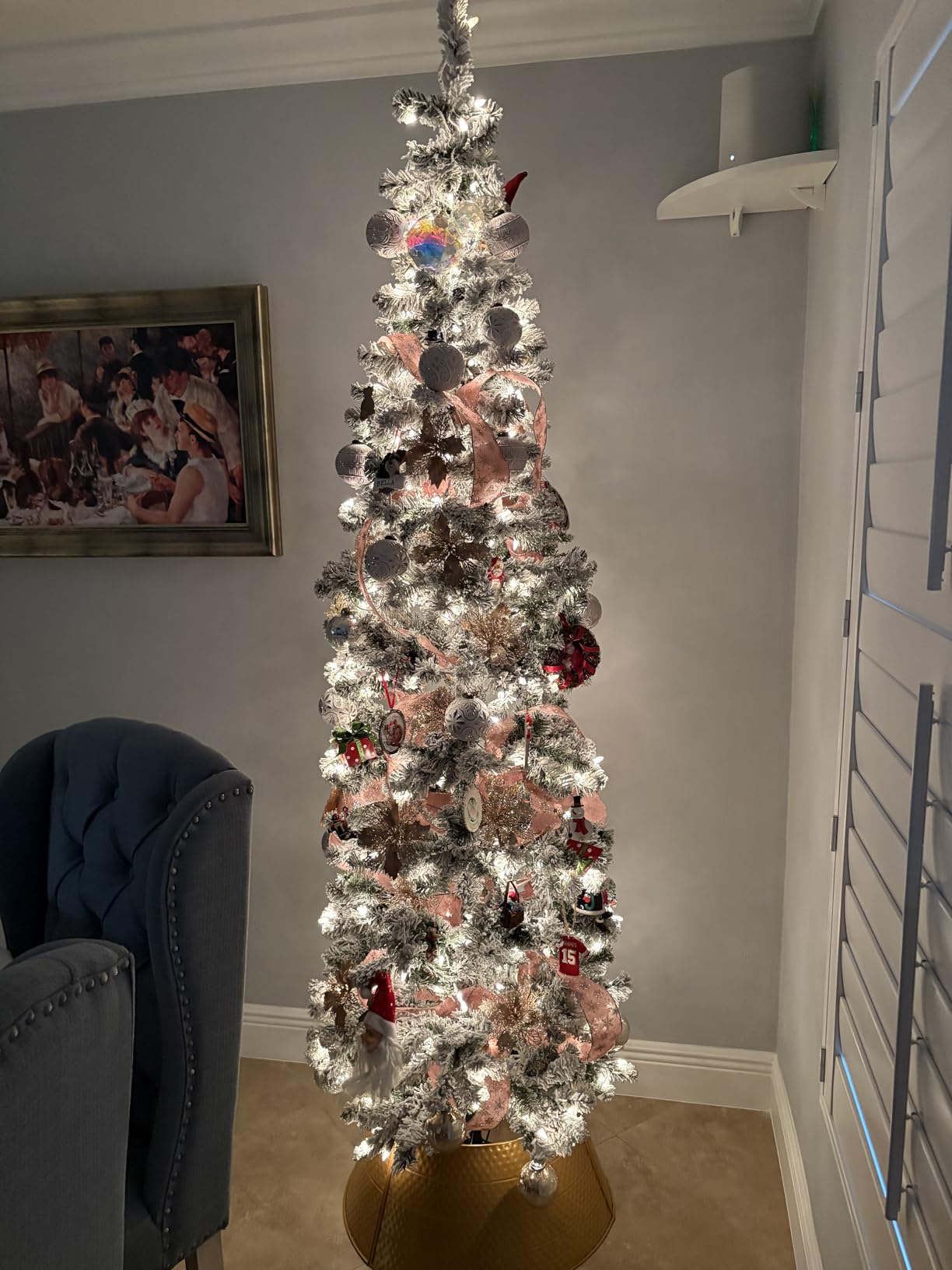 National Tree Company 7.5 ft Pre-Lit Flocked Acacia Slim Artificial Christmas Tree, 350 Clear Lights, 641 Tips, Includes Stand, Green customer photo 1