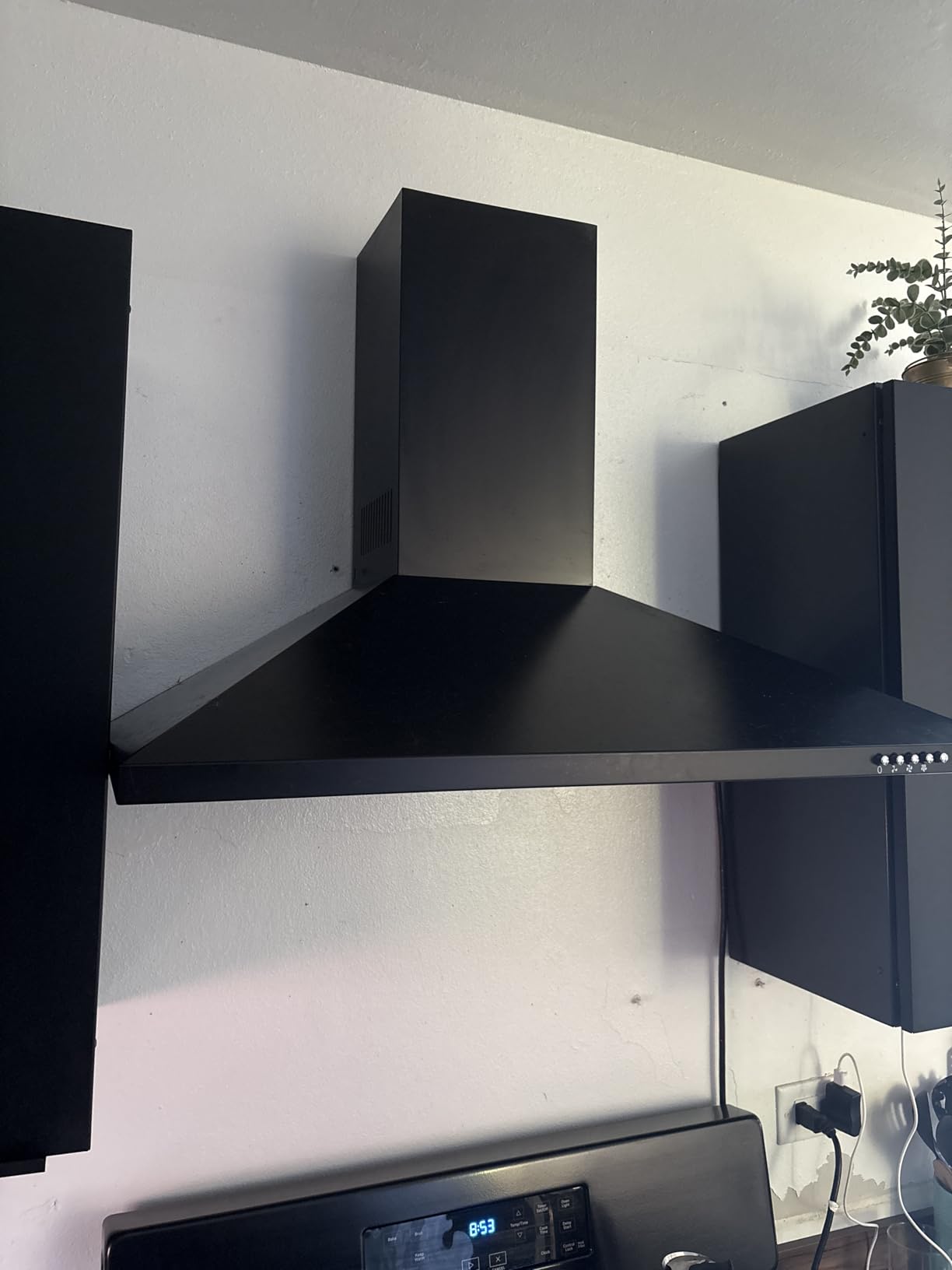 SNDOAS Range Hood 30 inch, Wall Mount Range Hood in Stainless Steel With Ducted/Ductless Convertible, Stove Vent Hood with Aluminum Filters, 3 Speed Exhaust Fan, LED Light, Button Control customer photo 2