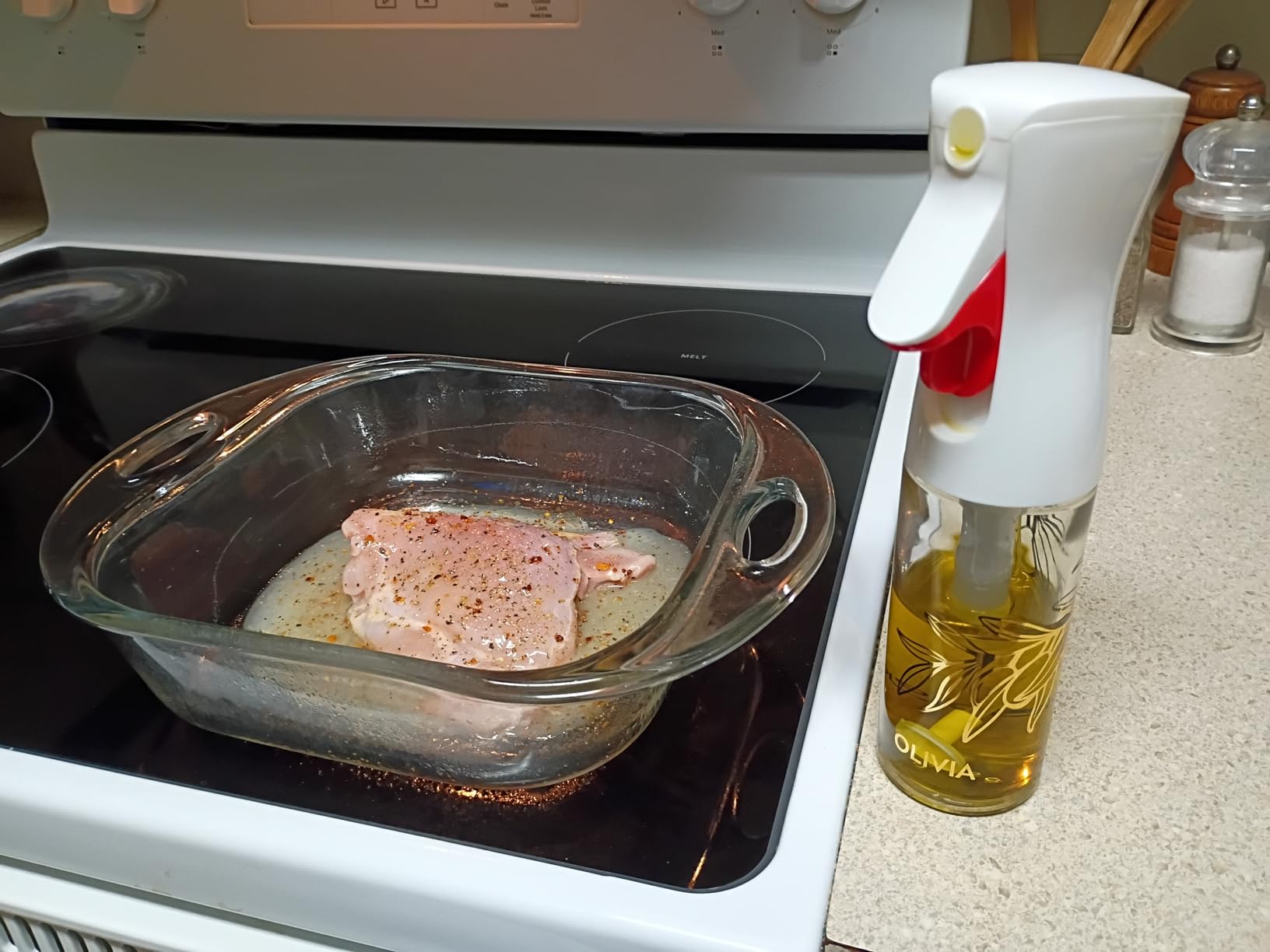 FLAIROSOL OLIVIA. The Original Advanced Oil Sprayer for Cooking, Salads, BBQs and More, Continuous Spray with Portion Control, Trusted by Chefs. Patented Technology. (Glass Bottle) (Golden Leaves) customer photo 2
