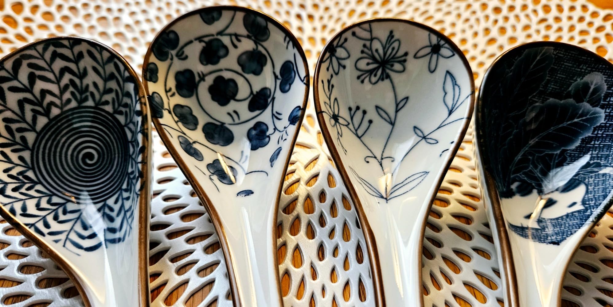 Ceramic Asian Soup Spoons, Easy to Hold, Long Handle Perfect Depth Spoon Set for Japanese Ramen Noodles, Chinese Dumpling, Pho, Miso, Wonton, Dishwasher Safe - Set of 4 - Blue customer photo 2