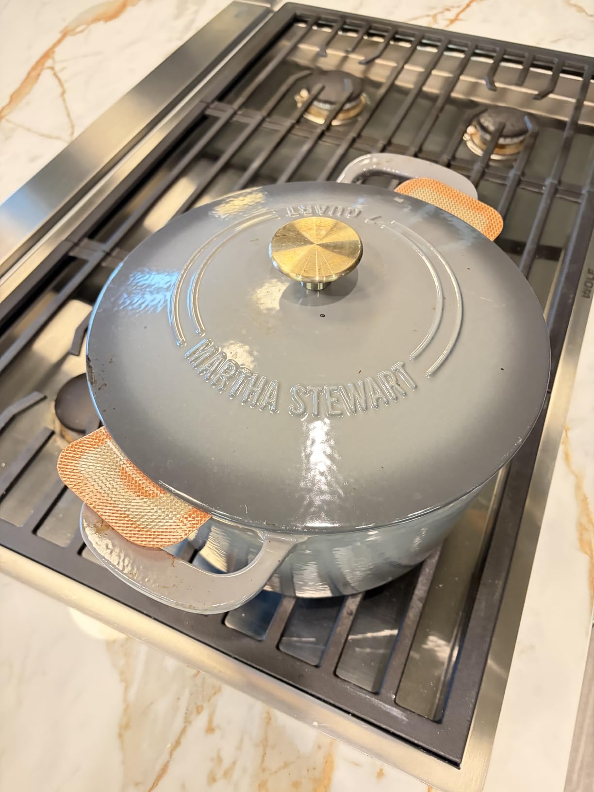MARTHA STEWART Gatwick 7-Quart Enamel Cast Iron Dutch Oven - Linen White With Gold - Heavy-Duty Dutch Oven for Slow Cooking, Braising & Baking customer photo 2