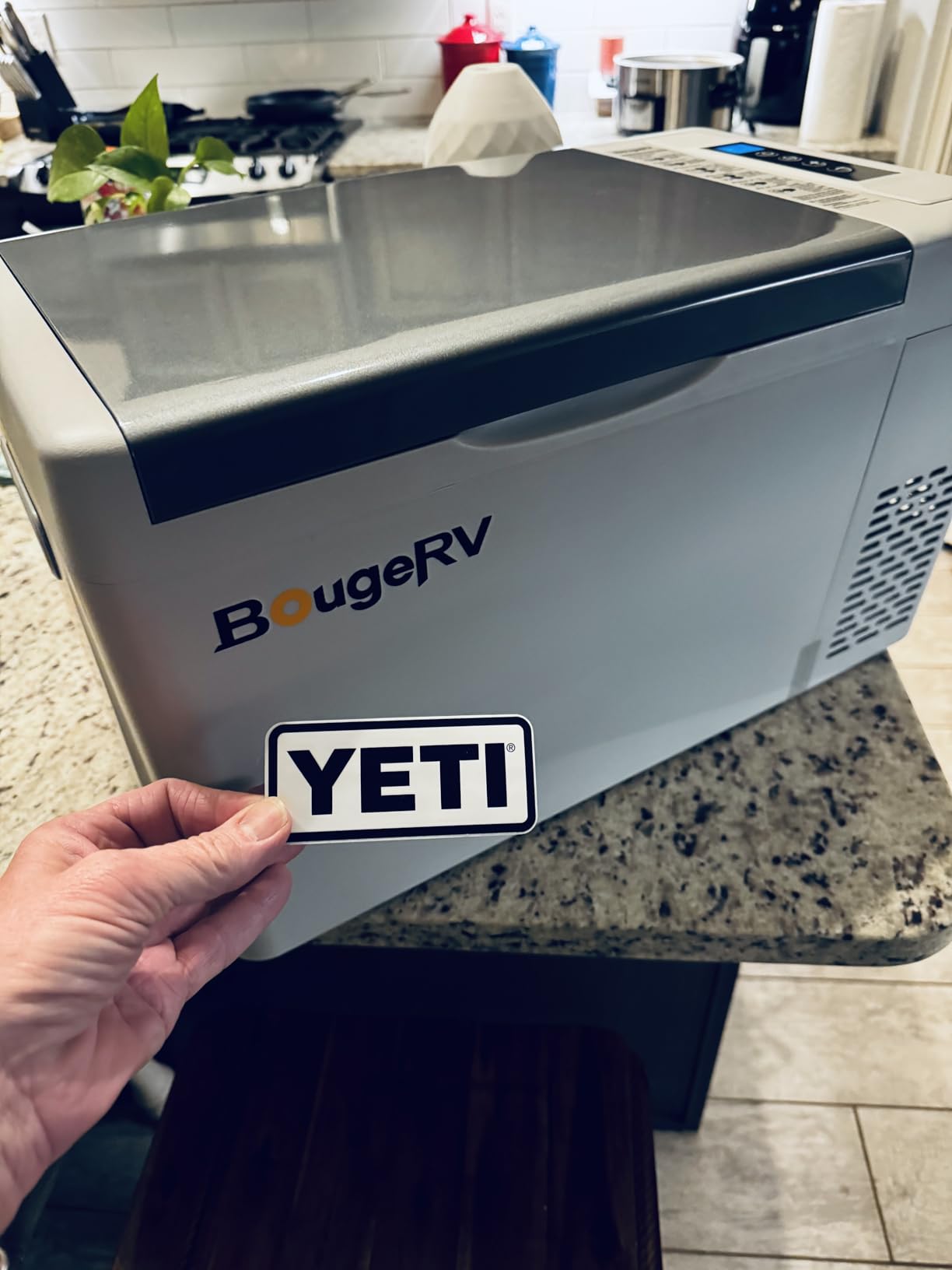 BougeRV 12 Volt Refrigerator 12V Car Fridge 23 Quart Portable Freezer Compressor Cooler 12/24V DC 110~240V AC for Truck Van RV SUV Boat Travel Camping Road Trips Tailgating -8℉~50℉ customer photo 1