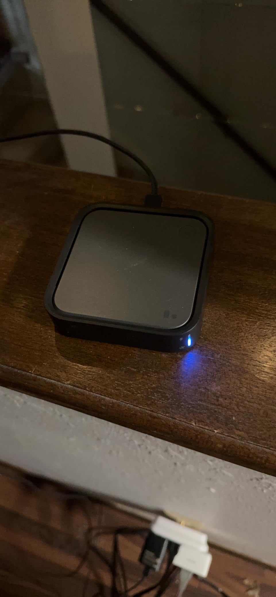 SmartThings Station with Power Adapter, 15W Super Fast Wireless Charger, Smart Home Hub, 2023, EP-P9500TBEGUS, Black customer photo 2