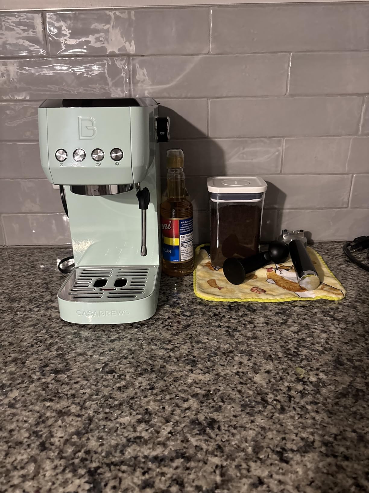 CASABREWS 3700 Essential Espresso Machine 20 Bar, Stainless Steel Cappuccino & Latte Coffee Maker with Steam Frother for Home, 43.9oz Water Tank, Silver customer photo 2