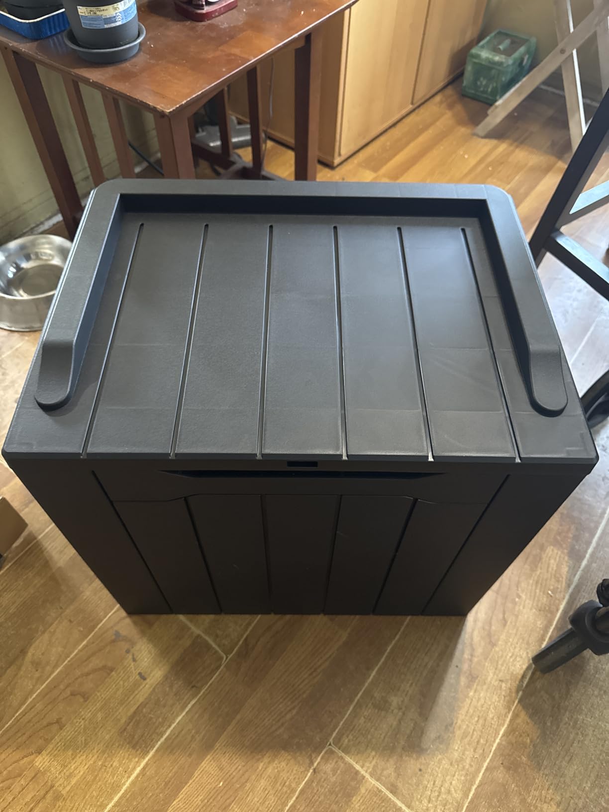 Devoko 30 Gallon Resin Deck Box Waterproof Outdoor Storage Box for Patio Furniture Pool Accessories Indoor Storage for Cushion Garden Tools (30 Gallon, Black) customer photo 2
