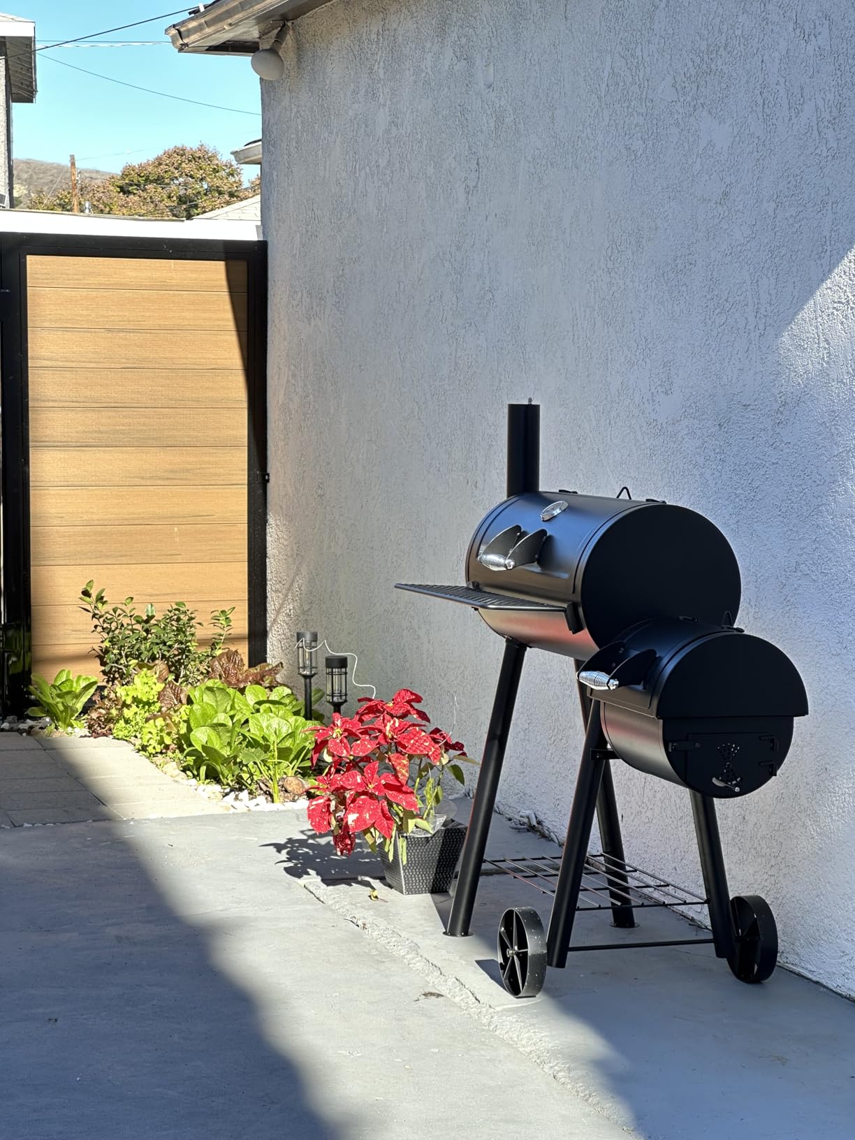 MFSTUDIO Heavy Duty Charcoal Wood Offset Outdoor Smoker Grill, Extra Large Charcoal Grill with Smoker Combo for BBQ Grilling, 941 SQ.IN. customer photo 2