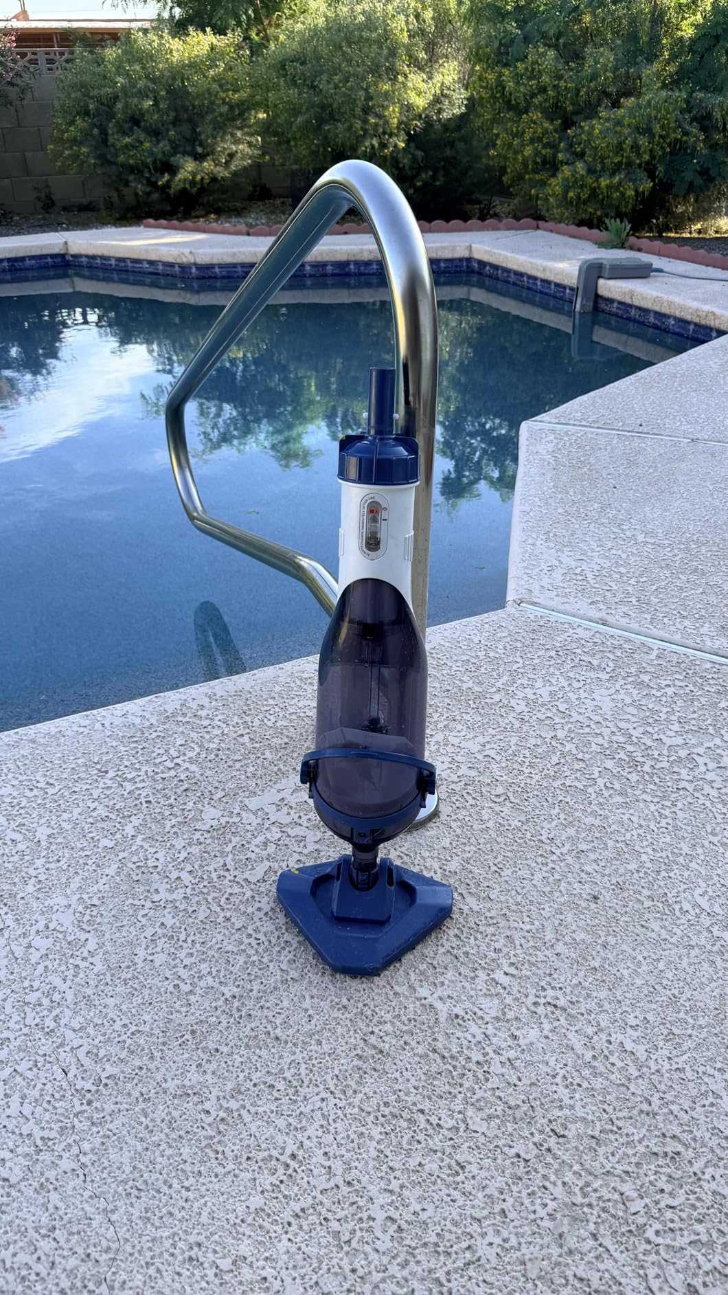 Pool Vacuum for Above Ground Pool with a Telescopic Pole, Running time up to 1H, T403 Handheld Rechargeable Pool Cleaner with Powerful Suction up to 18.5 gallons/min, Ideal for Leaves, Debris customer photo 1
