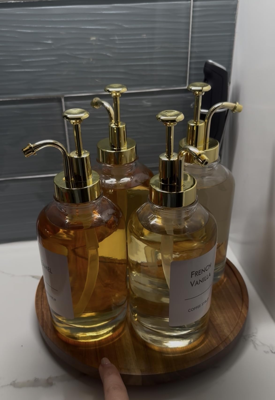 16.9 oz (500 ml) Coffee Syrup Dispenser Set- 4 Glass Bottles with Gold Pumper and Syrup Labels - Precise Dispensing and Stylish Addition to Coffee Shop, Cafe or Home Bar customer photo 1
