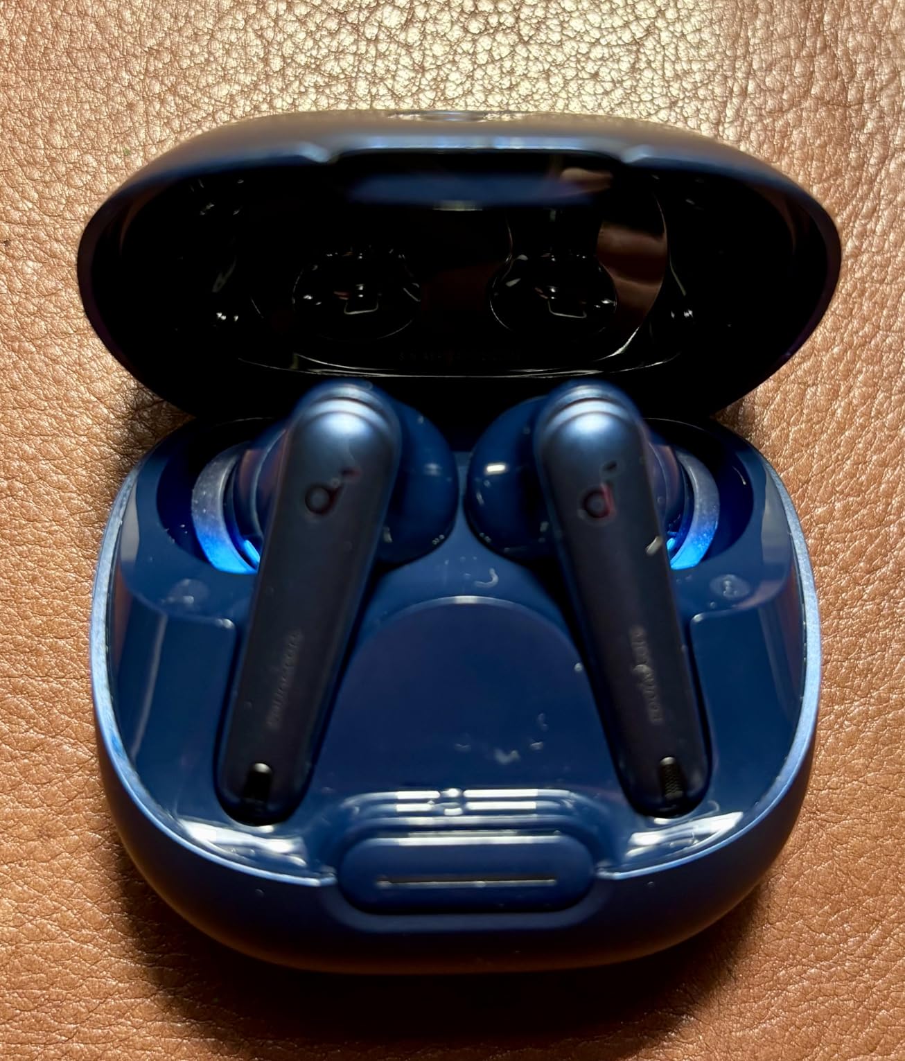 Anker Soundcore Liberty 4 NC Wireless Earbuds, 98.5% Noise Reduction, Adaptive Noise Cancelling to Ears and Environment, Hi-Res Sound, 50H Battery, Wireless Charging, Bluetooth 5.3 customer photo 2