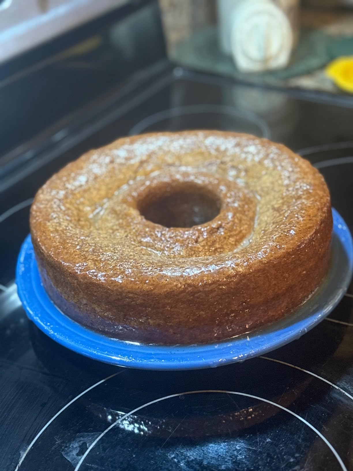 P&P CHEF Angel Food Cake Pan, 10 Inch Cake Pan Round Baking Tube Tin for Baking Pound Cakes, Conical Hollow & One-piece Design, Stainless Steel Core & Heavy-duty, Oven Safe - Black customer photo 2