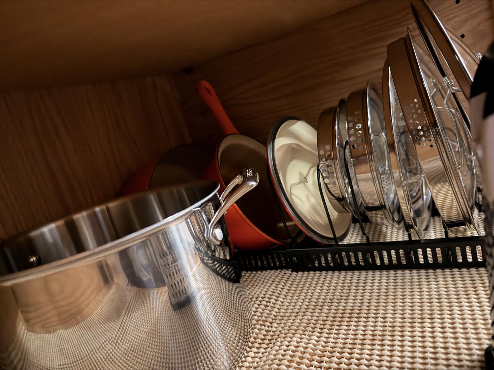 MUDEELA Pots and Pans Organizer Rack for under Cabinet, Expandable 11.81''-22.85'' Pot Lid Kitchen Cabinet Organizer Holder with 10 Adjustable Compartment Cutting Board Organizer for Pan Lid, Bakeware customer photo 2