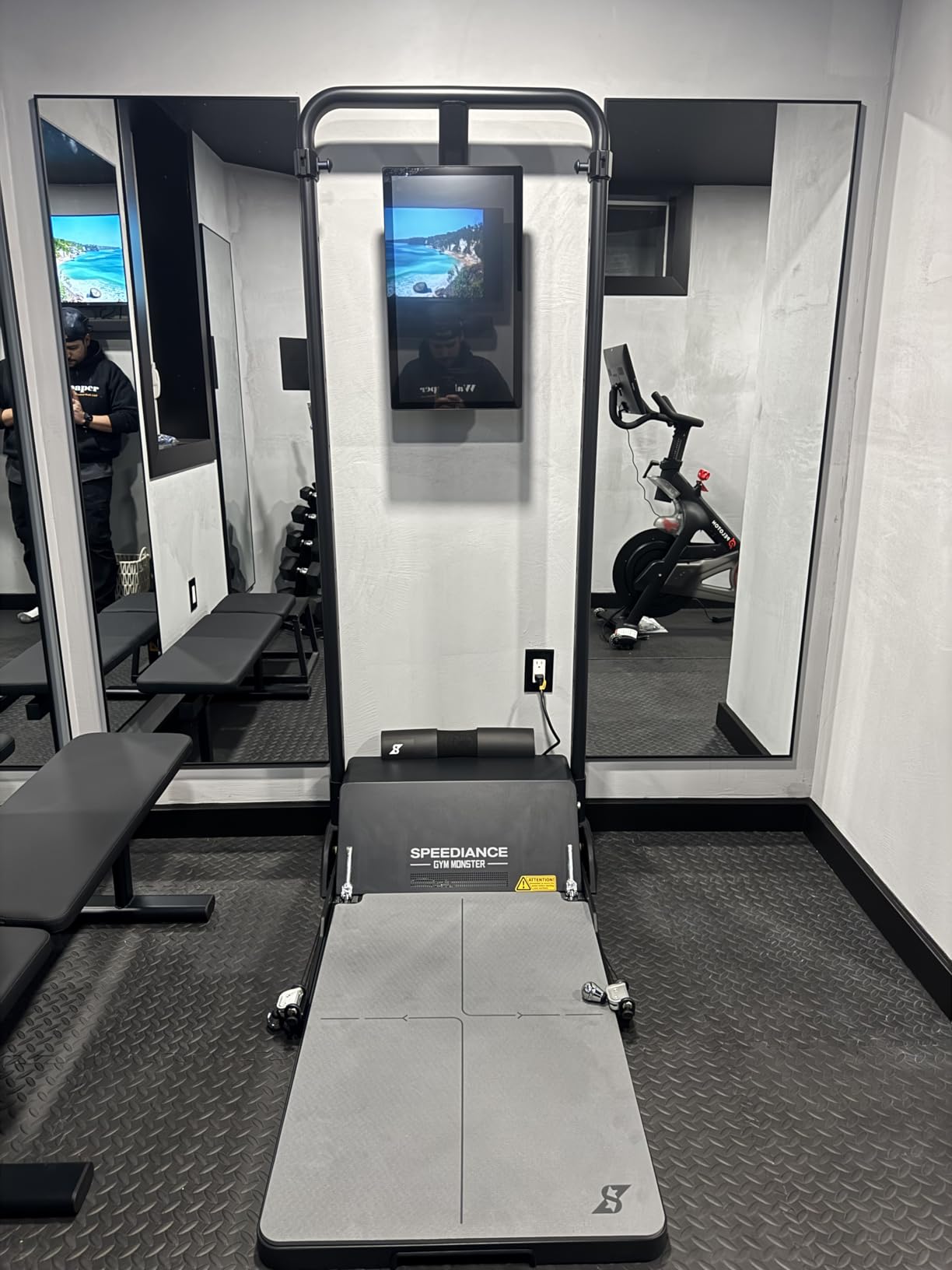 Speediance Gym Monster Smart Home Gym, Multifunctional Strength Training Machine, Smith Machine Power Cage Workout Station, Squat Rack Cable Machine, Full Body Fitness Equipment for Home Workout customer photo 2