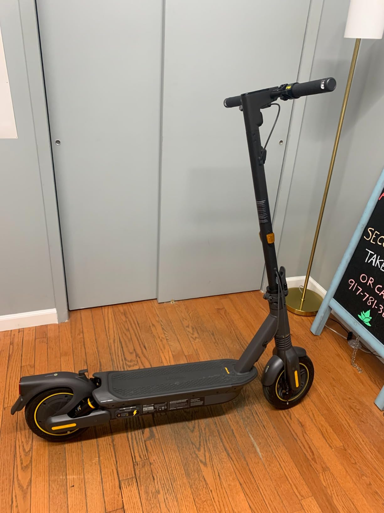 Segway Ninebot MAX Series Electric Scooter, Up to 22-28 MPH, Long Rang, Dual Suspension & Braking System, Fast Charging, Scooter for Adults, UL-2272 2271 Certified (G2/G3) customer photo 1