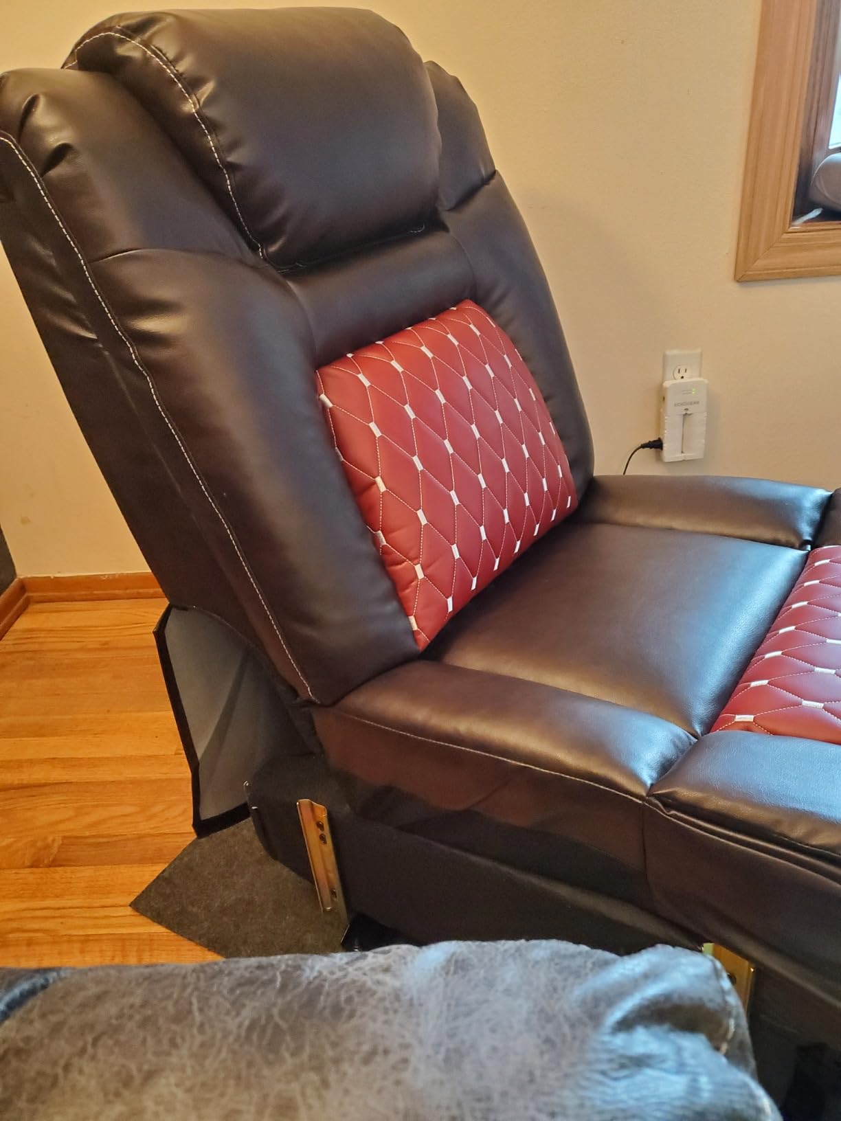 ANJ Electric Power Recliner Chair with Adjustable Powered Headrest, Faux Leather Home Theater Seating Overstuffed Reclining Furniture with USB Ports, Cup Holders, Hidden Arm Storage (Black/Red) customer photo 2