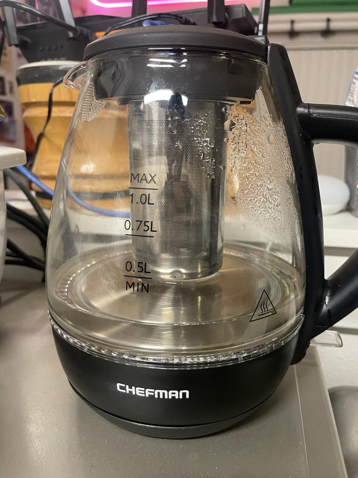 Chefman Electric Kettle with Tea Infuser, Compact 1L (4 Cups), 1500W, Removable Lid for Easy Cleaning, Boil-Dry Protection, Stainless Steel Filter, BPA Free, Auto Shut Off, Small Electric Tea Kettle customer photo 1