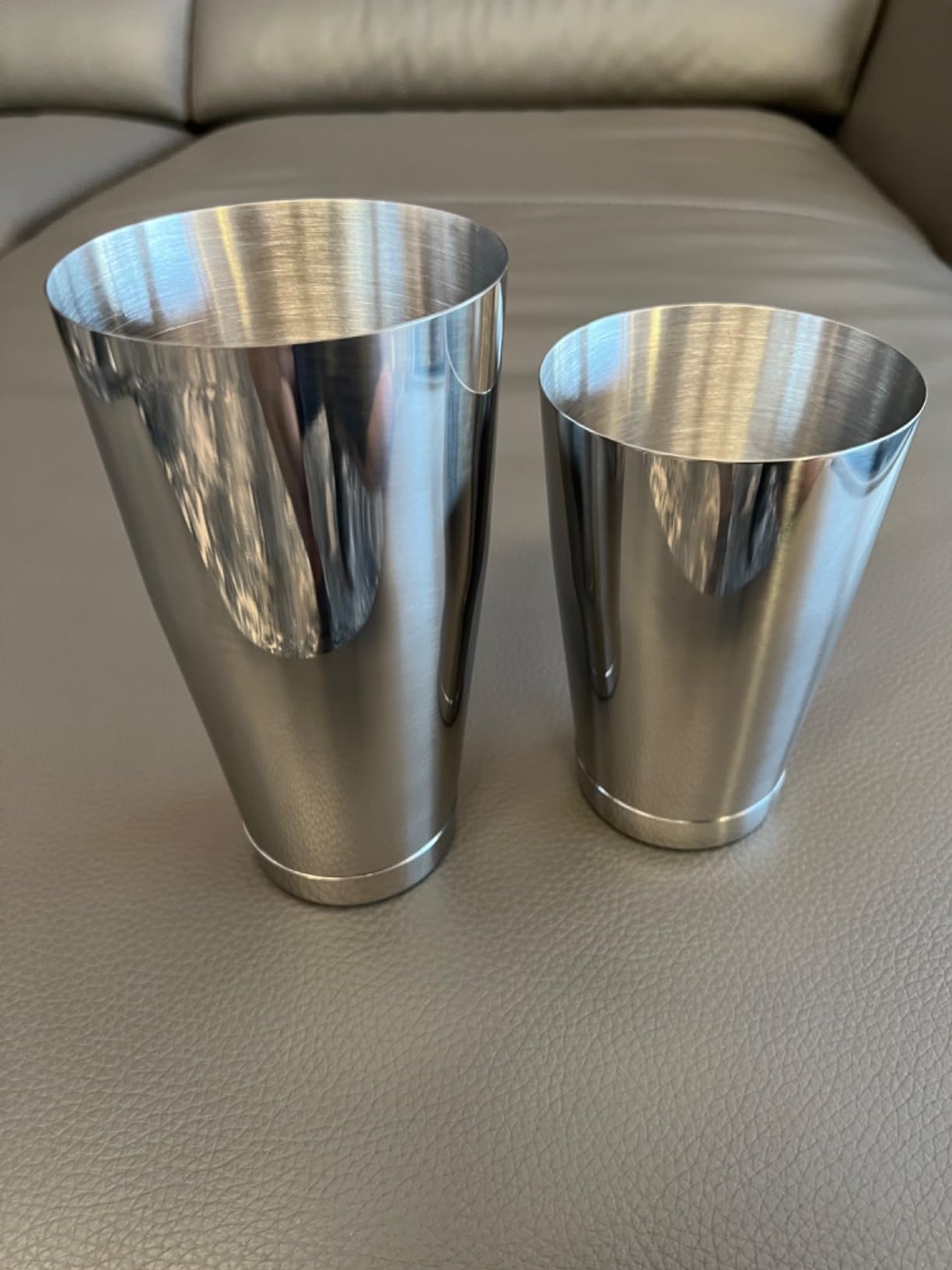 WOTOR Boston Cocktail Shaker Set, 18 oz & 28 oz Stainless Steel Weighted Shaker Tins, Metal Martini Shaker Drink Mixer for Bartending, professional Bar Tools for Bartender customer photo 2