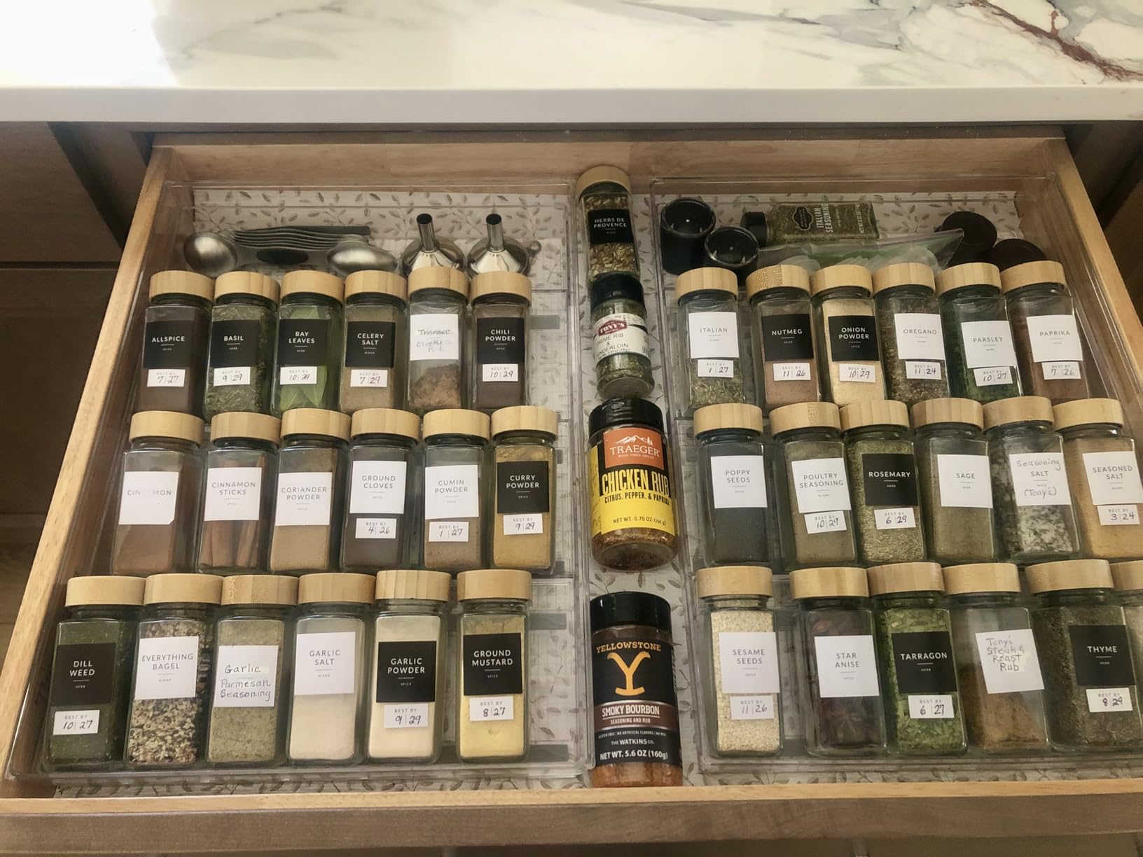 SAVVY & SORTED Glass Spice Jars with Label, 24PK Bamboo Jar Spices Set 4oz, 374 Spice Labels, Pepper Grinder, Empty Herb Seasoning Containers, Funnel and Shaker Lids customer photo 1
