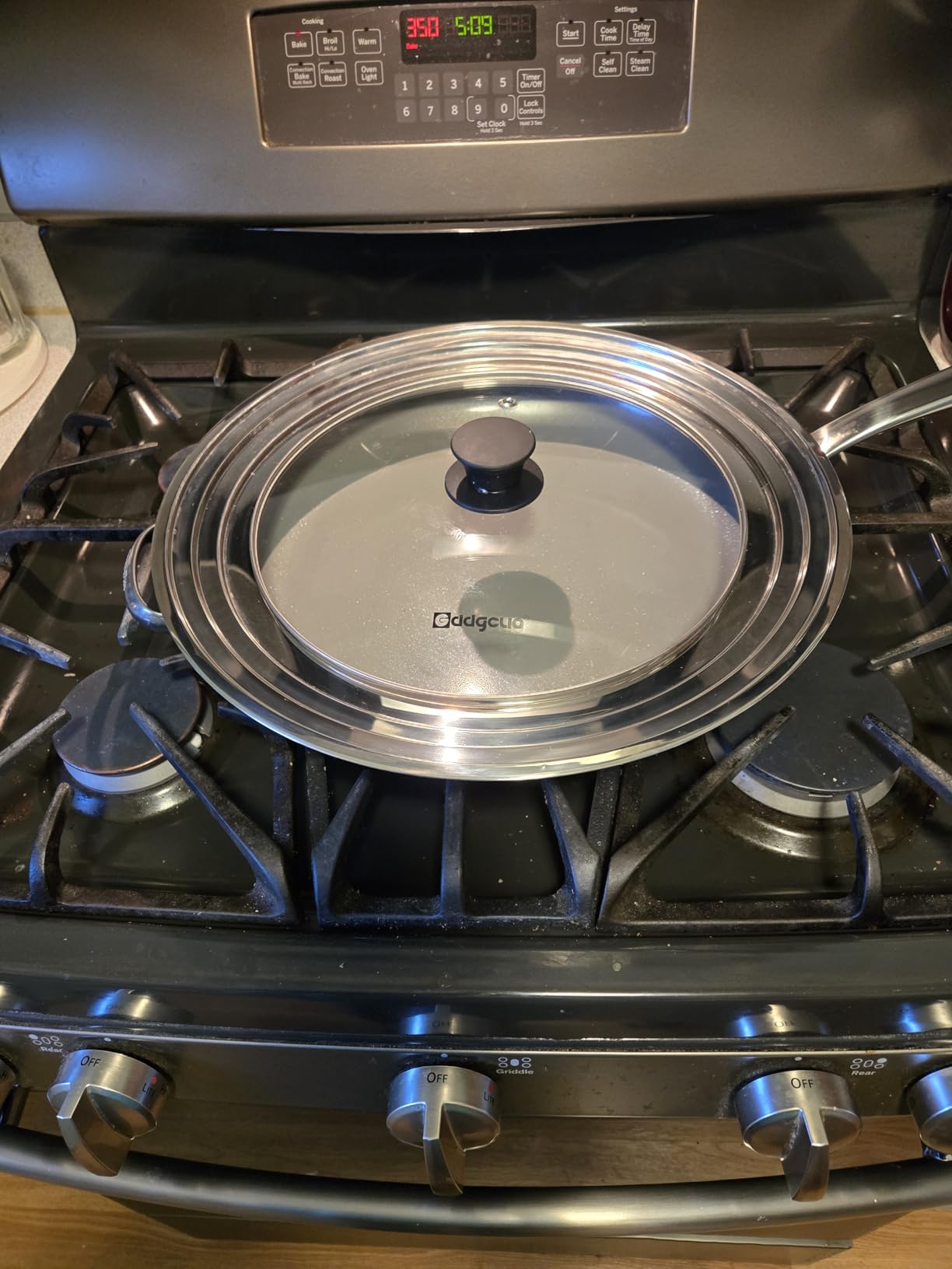 Universal Lid for Pots and Pans, Fits 11