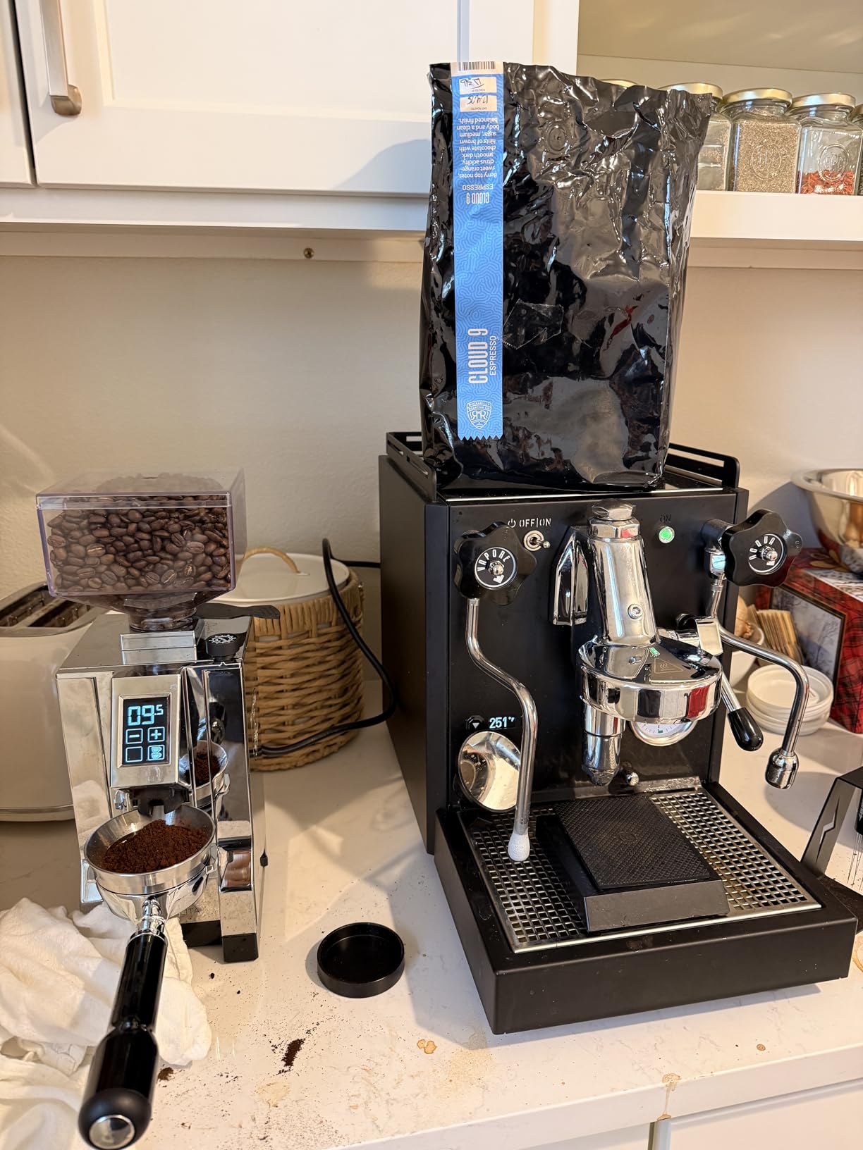 Diletta Bello+ Espresso Machine | E61 | PID Temperature Control | Shot Timer | Programmable Preinfusion | Handmade In Italy (Black) customer photo 2