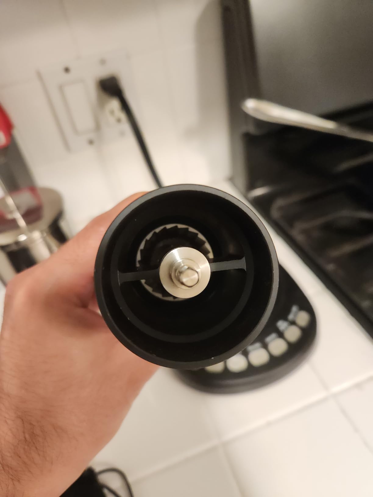 TIMEMORE Chestnut C2S Manual Coffee Grinder Stainless Steel S2C Conical Burr Coffee Grinder, Capacity 25g Hand Coffee Bean Grinder, Double Bearing Positioning, Black customer photo 1