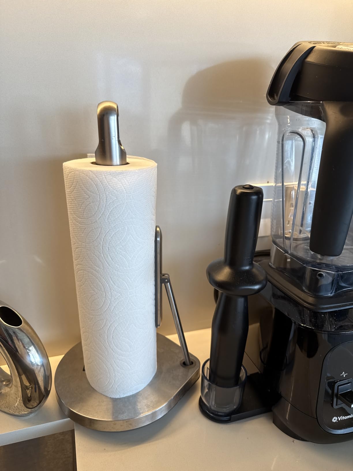 simplehuman Tension Arm Standing Paper Towel Holder, Heavy-Duty, Easy One-Handed Tear, Kitchen Countertop, Brushed Stainless Steel customer photo 1