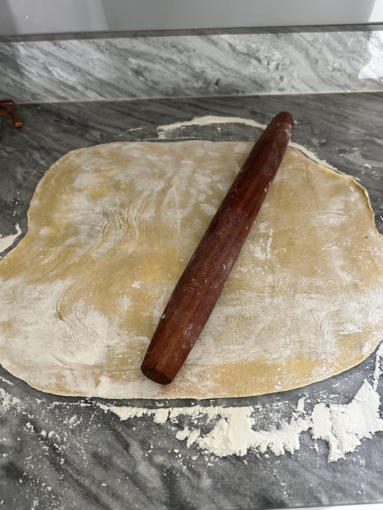 Muso Wood Sapele Wooden French Rolling Pin for Baking, Tapered Roller for Fondant, Pie Crust, Cookie, Pastry (French 17.5inch) customer photo 2