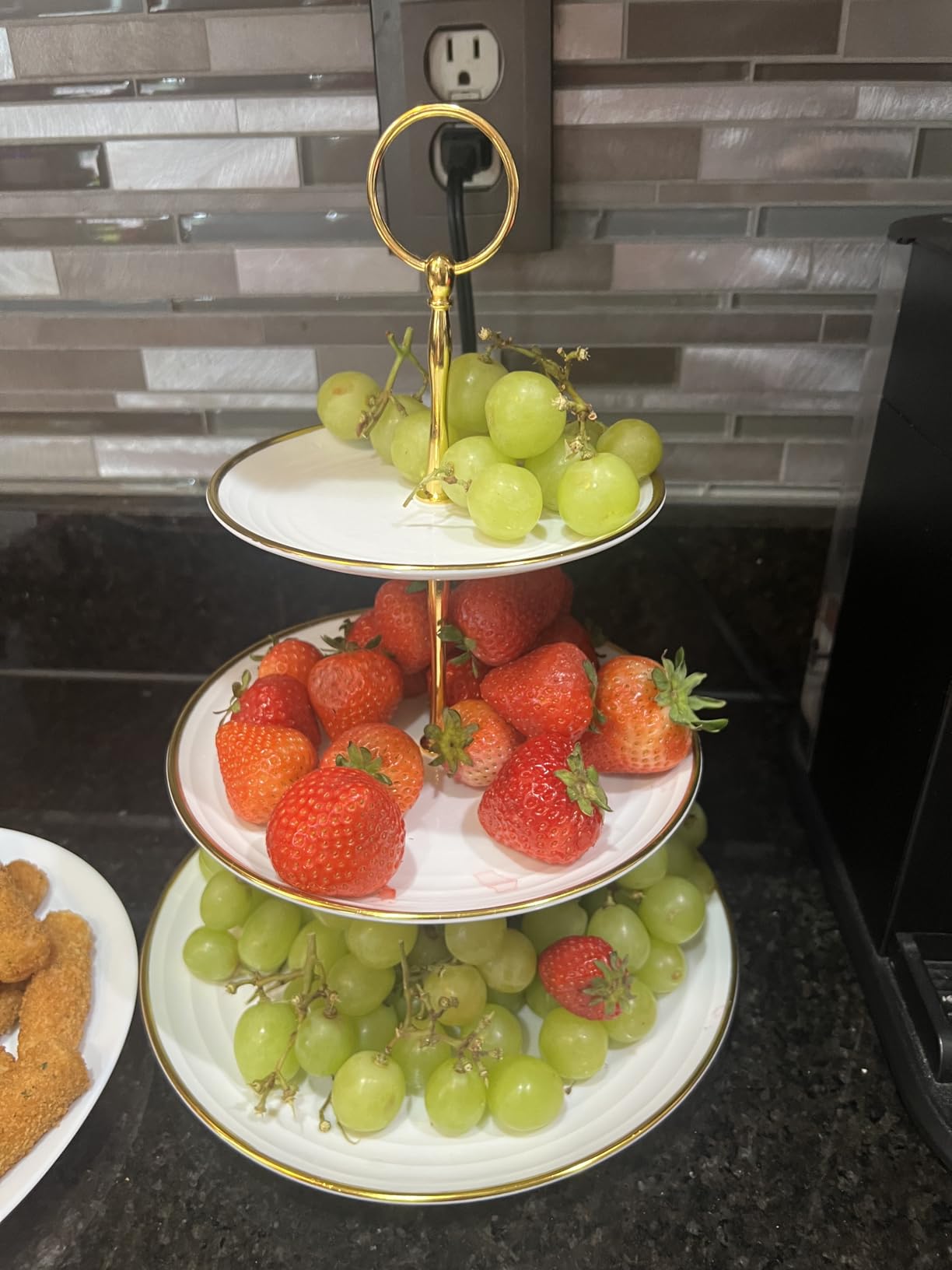 Coitak 3 Tier Cupcake Stand, Plastic Tiered Serving Stand, Dessert Tower Tray for Tea Party, Birthday and Wedding (Round-gold edge) customer photo 2