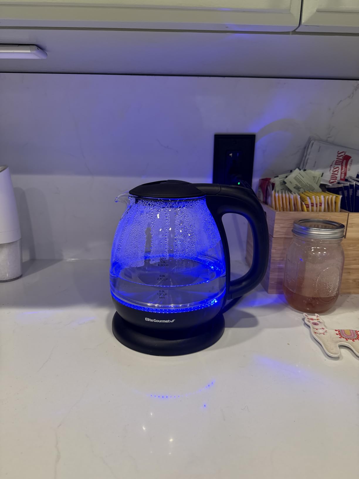 Elite Gourmet EKT3001 1L Digital Water Kettle, 304 Stainless Steel Interior, Programmed Temperatures, Keep Warm Function, Cordless, 360° Base, Auto Off & Audible Indicator, Matte Black customer photo 2