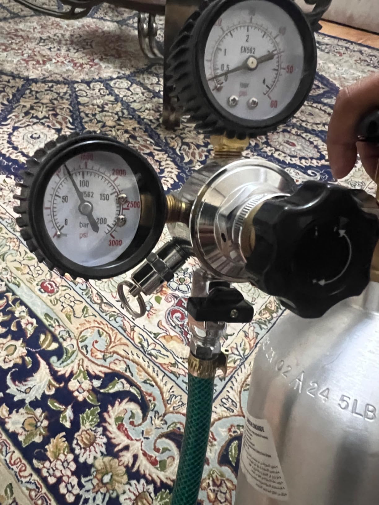 MRbrew CO2 Regulator Dual Output CGA-320 Keg Regulator, Draft Beer Regulator with 0-60 PSI Working Pressure & 0-3000 PSI Tank Pressure, Co2 Tank Pressure Regulator for Homebrewing customer photo 2