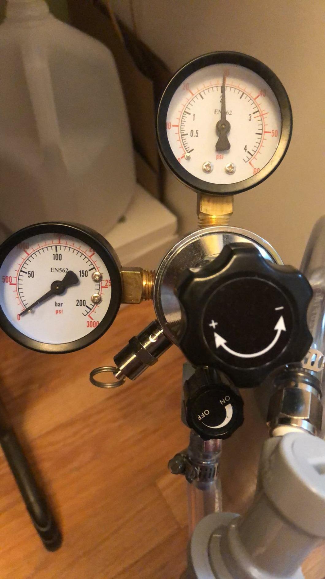 MRbrew Beer Keg Regulator 0-120 PSI CO2 Regulator, Quick Disconnect CO2 Kegerator Regulator, Beer Regulator with Safety Pressure Relief Valve, Gas Regulator with 2 Swivel Nut & 1/4'' & 5/16'' Barb customer photo 1