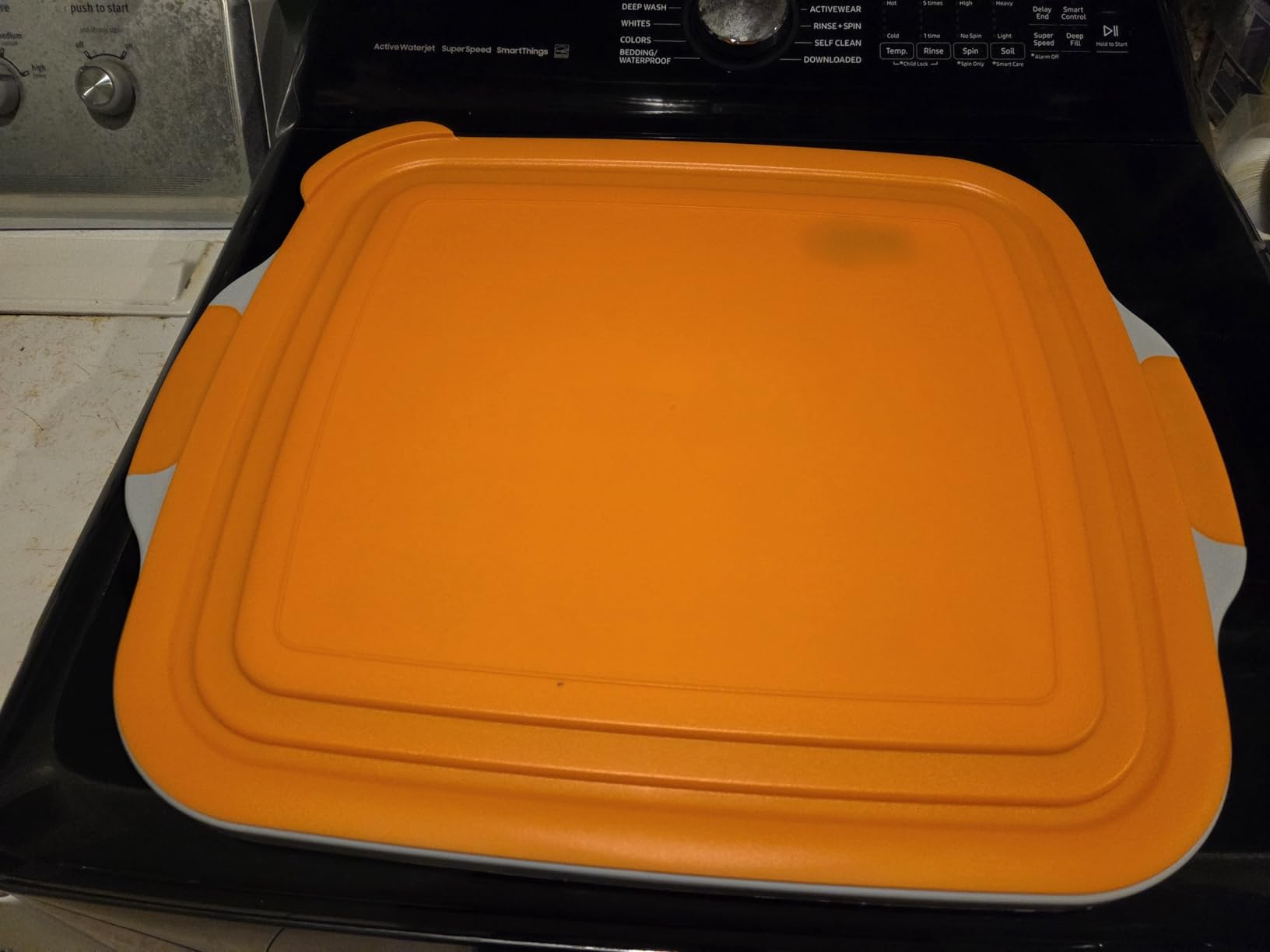 Collapsible Cutting Board with Container, Foldable Camping Sink with Colander, BBQ Prep Tub with Lid, Multifunction Dish Basin for Kitchen, Bowl, Vegetable and Fruit, 2.11 Gal/8L Storage Basket customer photo 2