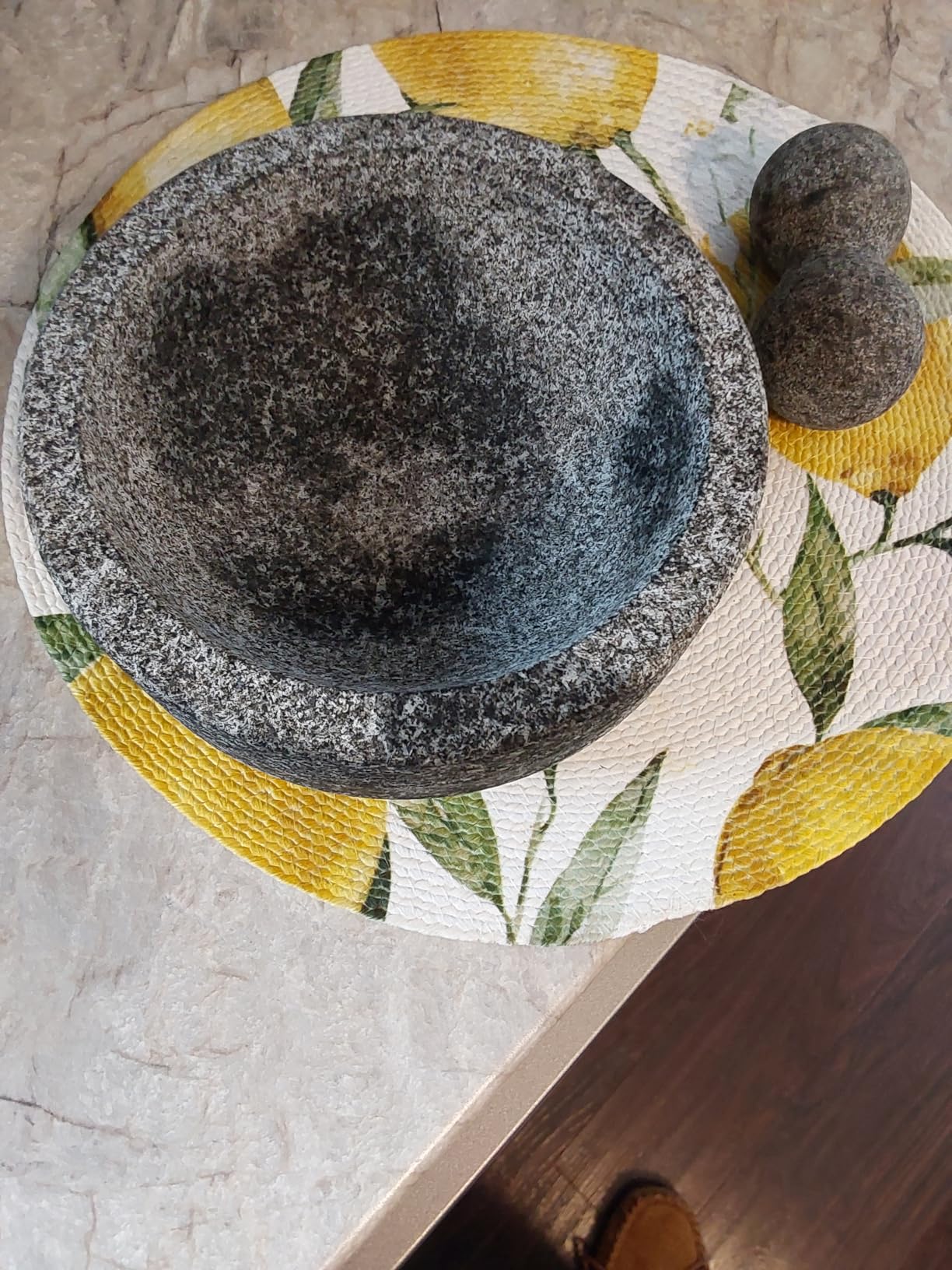 Umien Granite Mortar and Pestle Set - 8-Inch Natural Stone Molcajete with Avocado Tool - 3.5 Cup Capacity customer photo 1