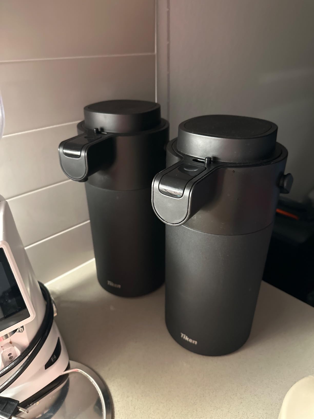 Tiken Airpot Coffee Dispenser with Pump - Coffee Carafes for Keeping Hot - Beverage Dispenser - 135oz/4L Thermal Coffee Carafe for Hot Liquids - Stainless Steel Insulated Coffee Thermos Carafe customer photo 2