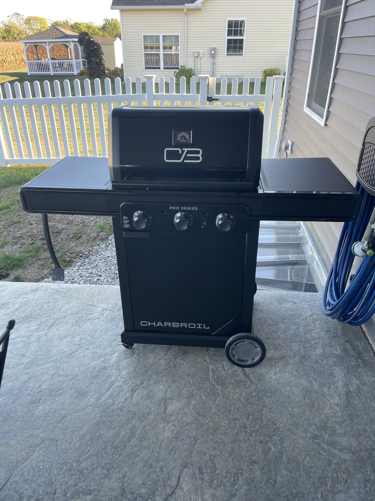 Char-Broil Pro Series with Amplifire Infrared Technology 2-Burner Propane Gas Grill and Griddle Cabinet, Black - 463676724 customer photo 1