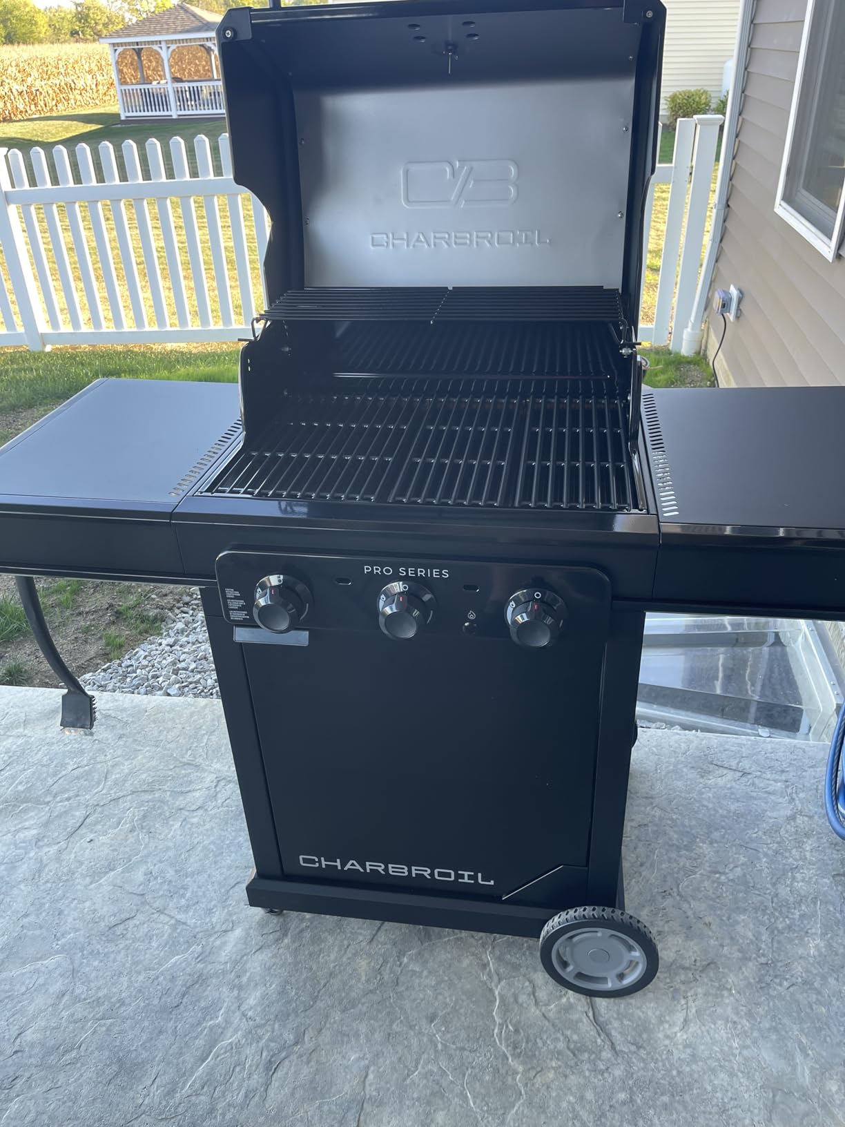 Char-Broil Pro Series with Amplifire Infrared Technology 2-Burner Propane Gas Grill and Griddle Cabinet, Black - 463676724 customer photo 2