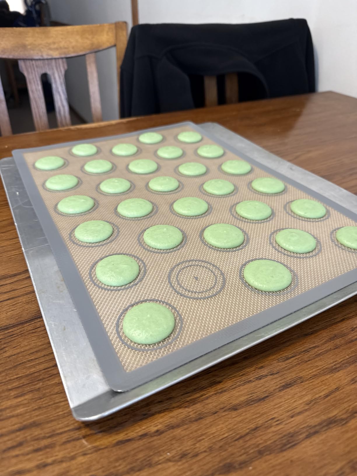 Angadona Macaron Silicone Baking Mats Kit (16pcs set) Macaroon Baking Mat Set of 2 Half Sheet Macaron Silicone Mat Nonstick Macaron Mat Sheet,6 Piping Tip,2 Piping Bag with 3 Bag Tie,2 coupler customer photo 2