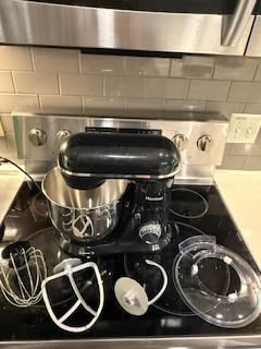 Stand Mixer, 6.5QT 10-Speed Tilt-Head Electric Stand Mixer, 3-In-1 Kitchen Mixer with Bowl, Dough Hook, Whisk and Beater, Food Mixer for Baking, Cake and Most Home Cooks, Beige customer photo 1