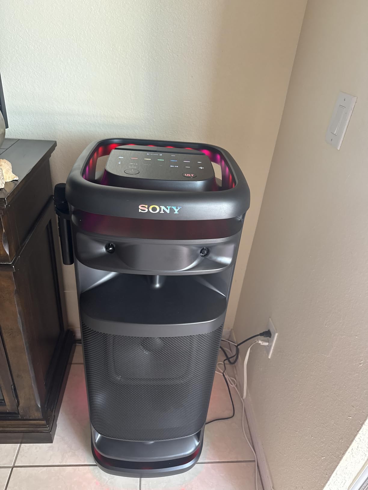 Sony ULT Tower 10 Bluetooth Karaoke Party Speaker with Powerful Bass, 360° Sound and Party Lights, Included Wireless Microphone - New customer photo 1