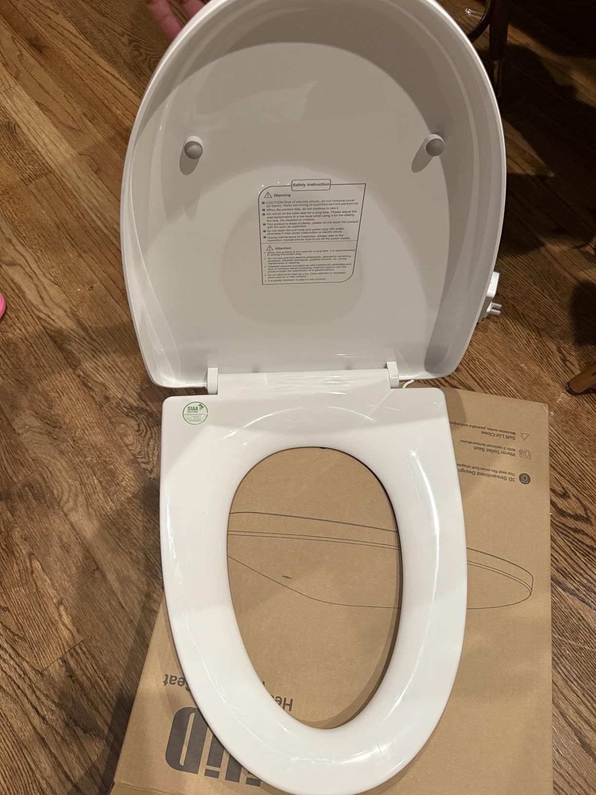 iliD Heated Toilet Seat, Elongated Seat, Three Levels of 90°F, 95°F,100°F, 3D Curved, Lid and Seat Soft Close, Light-sensitive Night Light, IPX4 customer photo 1